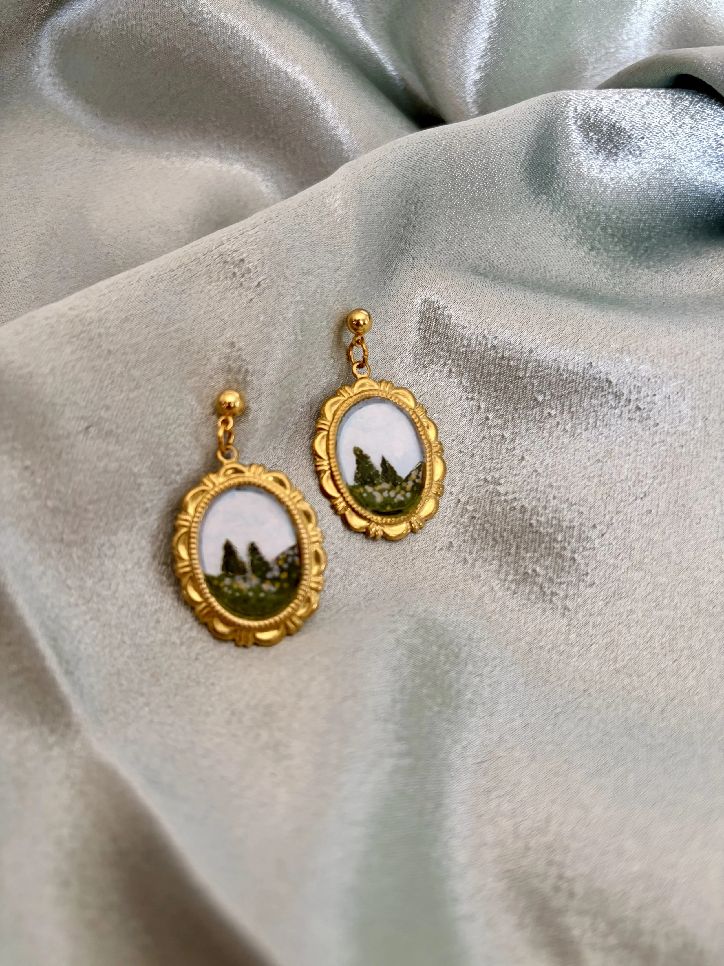 Vintage Vibe Landscape Earrings