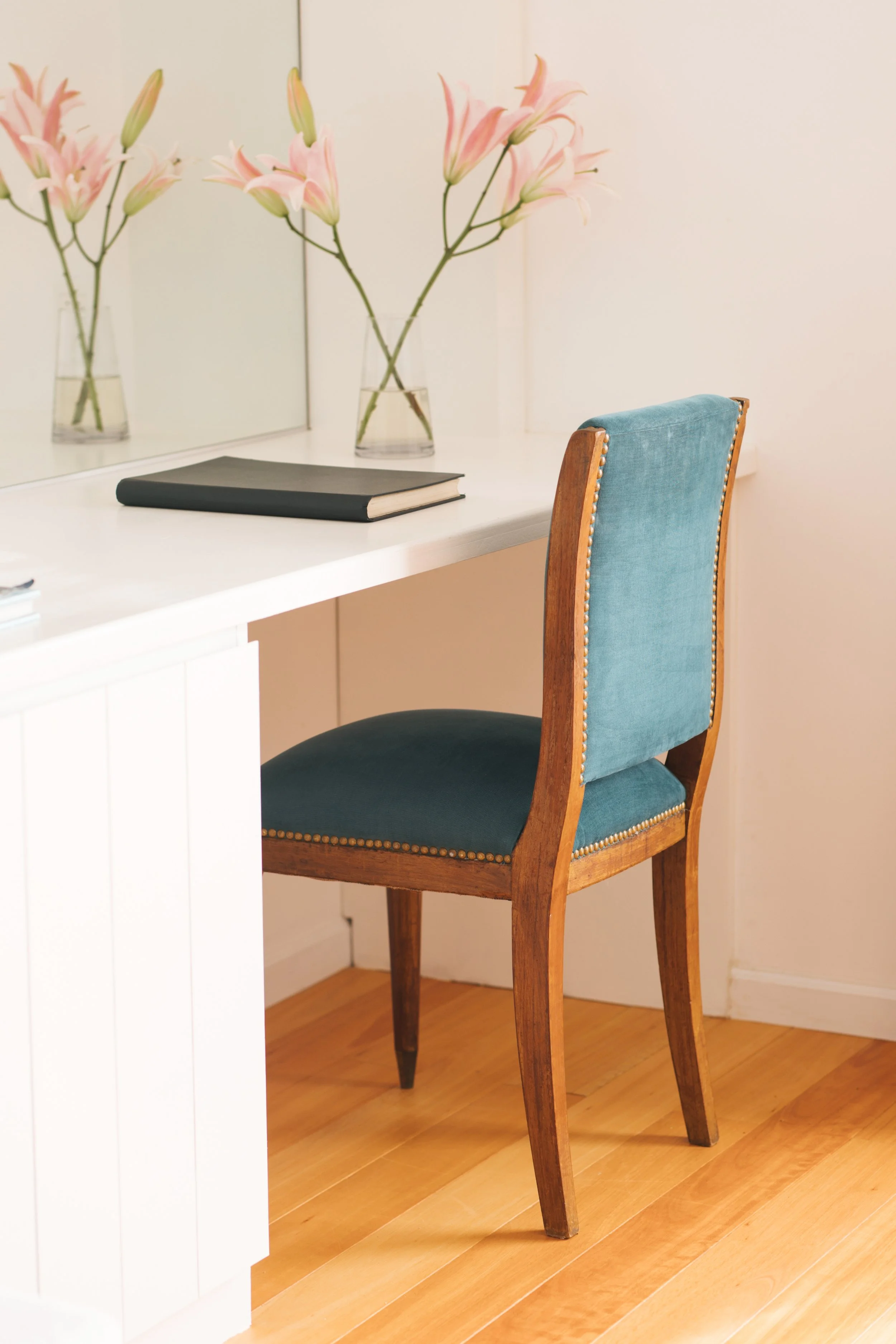 Desk Detail