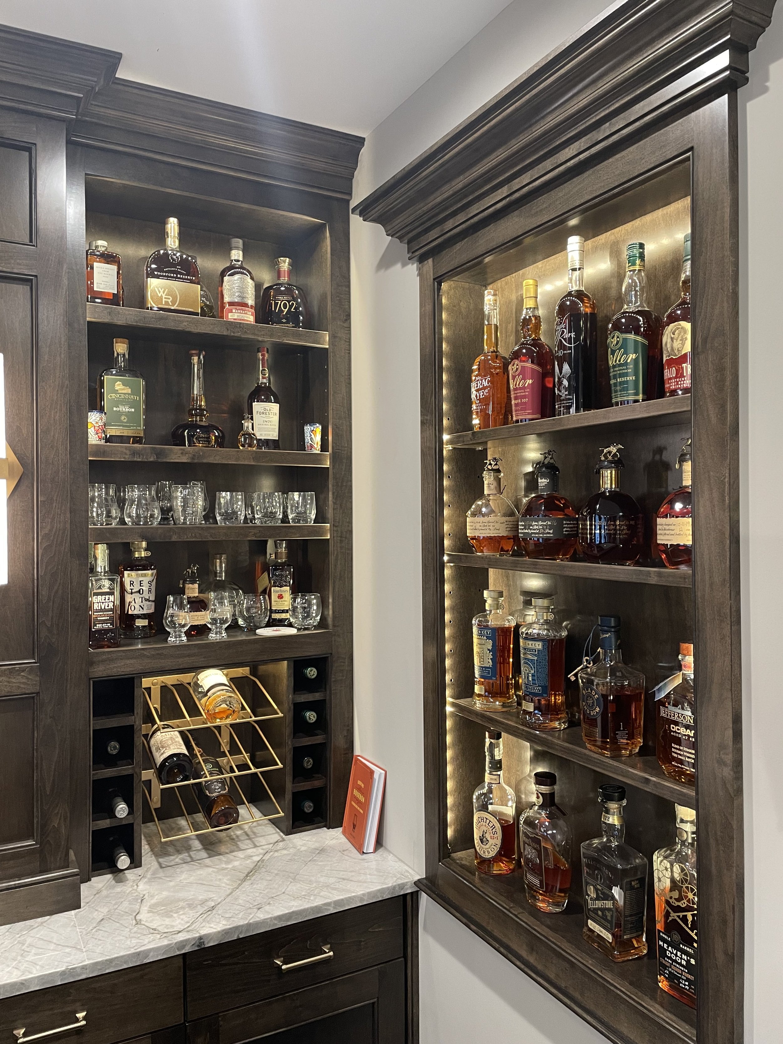 Blackheart Carprentry South Eastern Indiana Carpenter Cincinnati Indianapolis Woodwork Carpenter Home Bar Cabinet Maker Wood