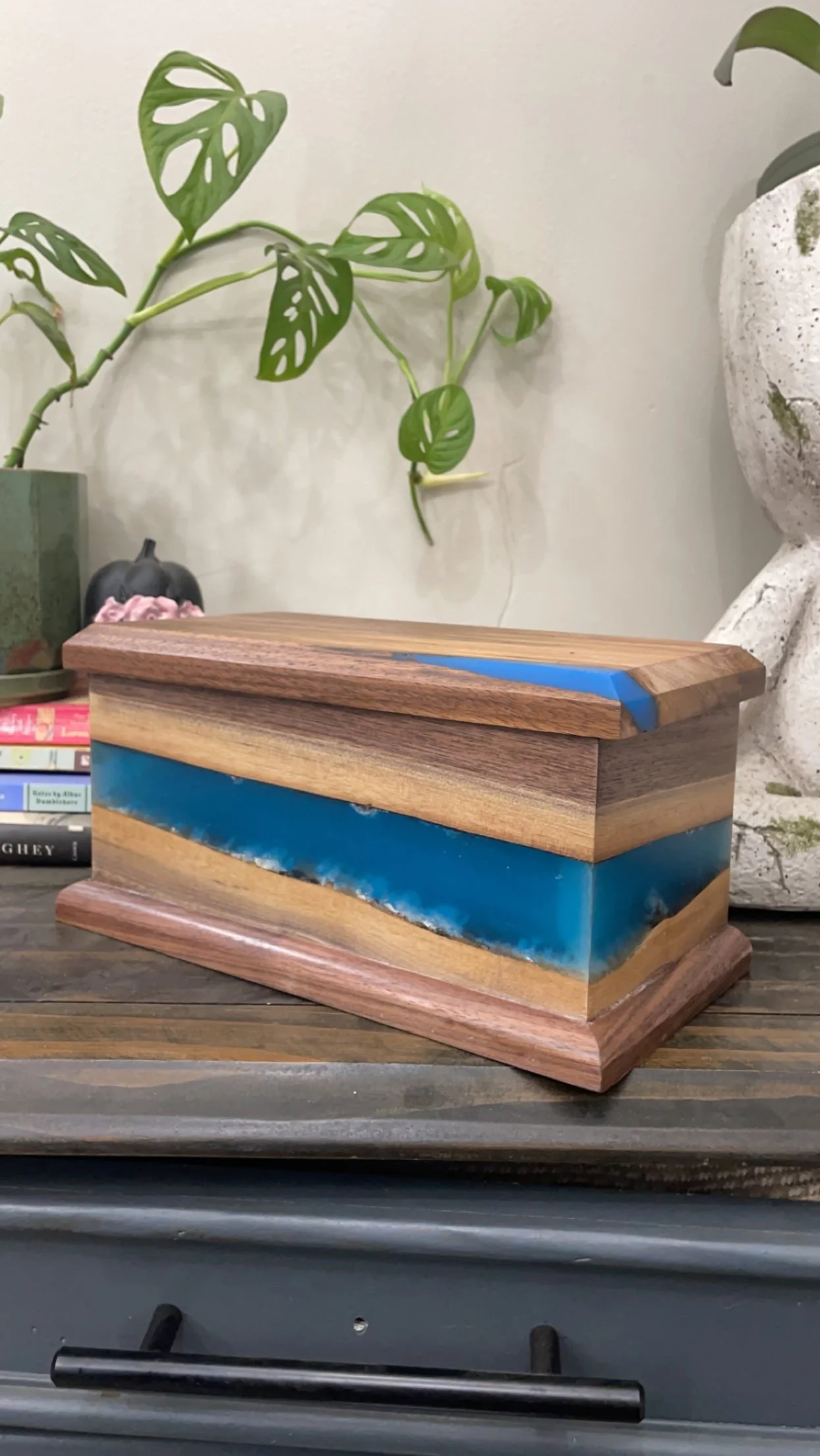 Blackheart Carprentry South Eastern Indiana Carpenter Cincinnati Indianapolis Woodwork Carpenter Jewelry Box with Epoxy