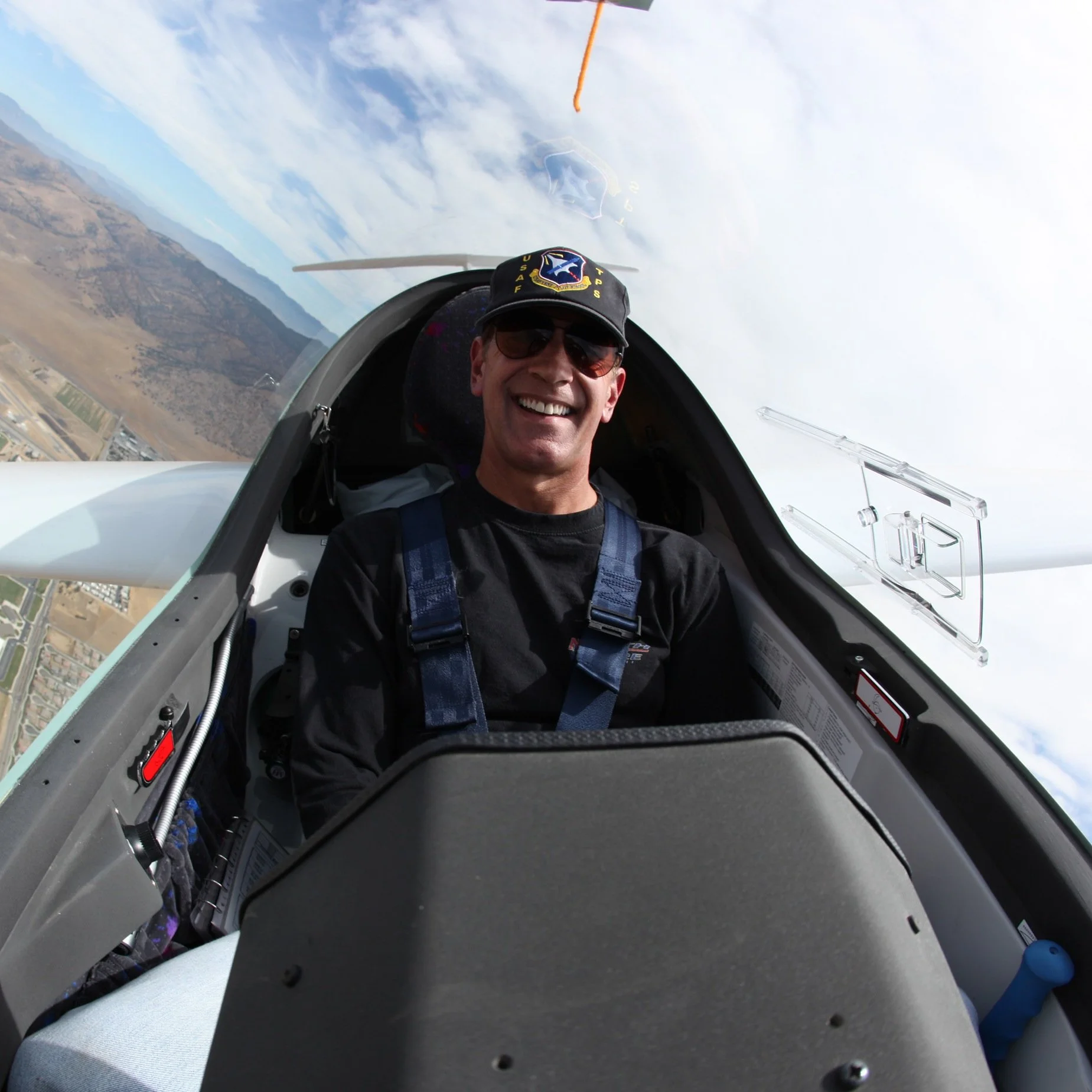 Happy Place - Glider Instructor in DG-1000