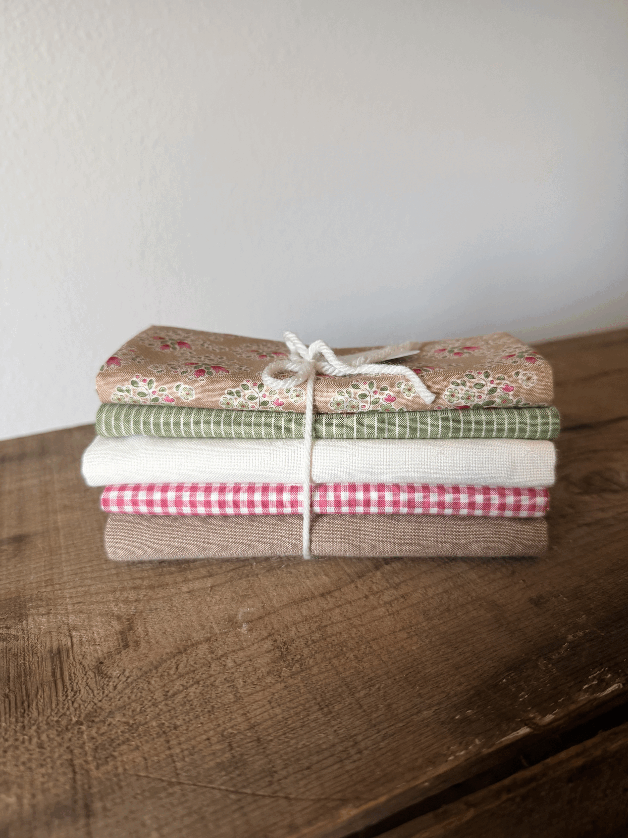 Fat Quarter Bundle 11