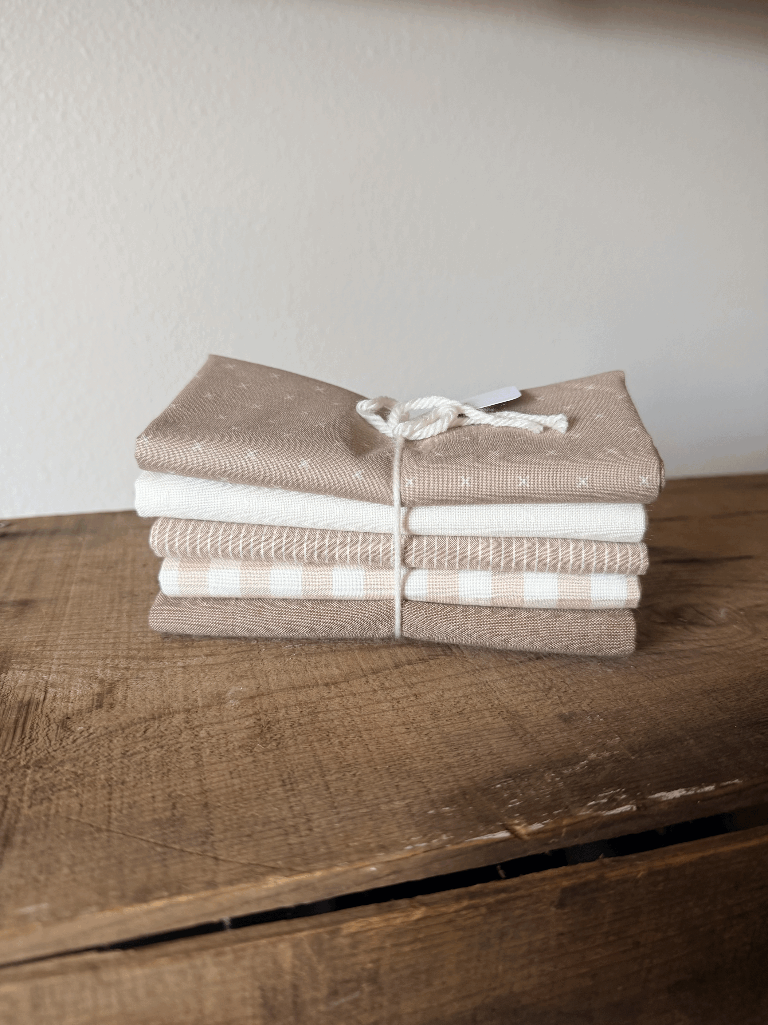 Fat Quarter Bundle 18