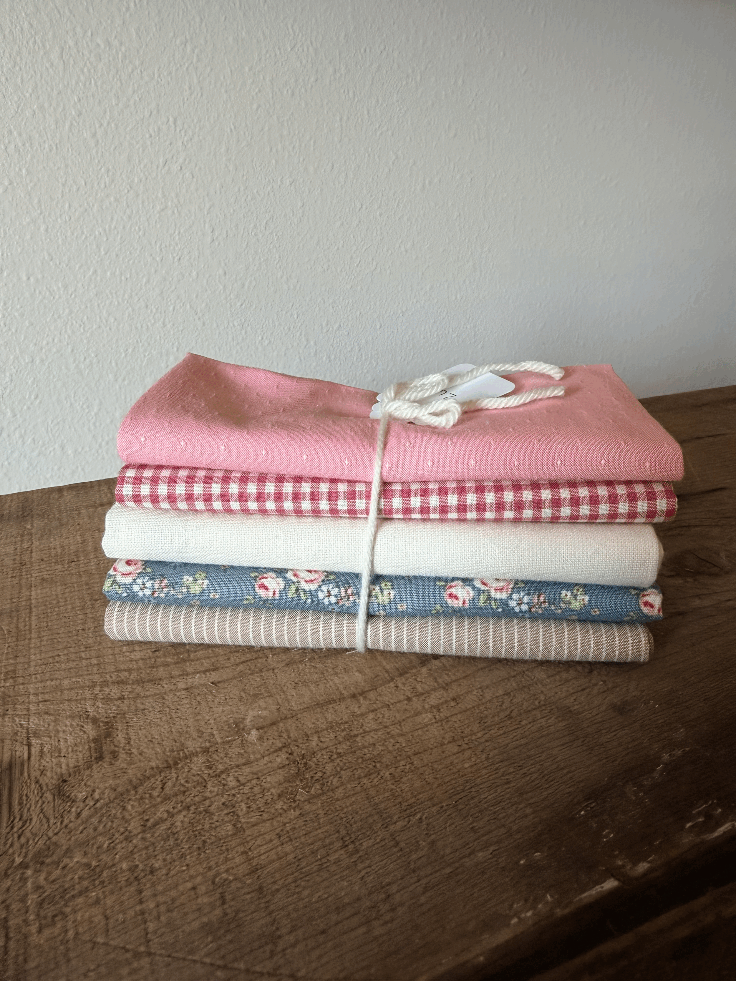 Fat Quarter Bundle 4