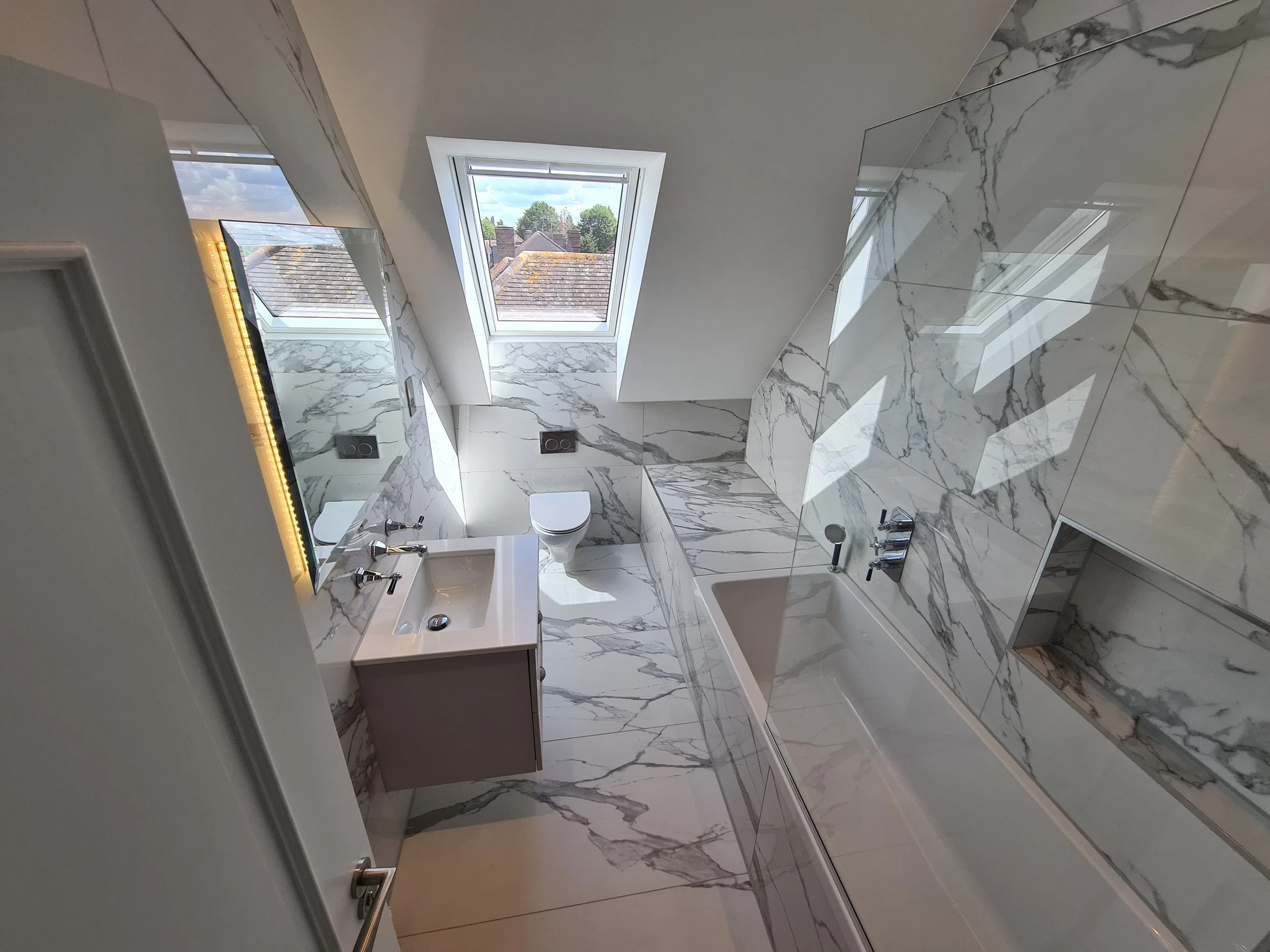 8-apartment new build development in Kingston