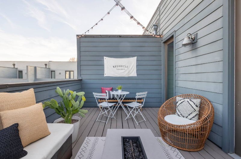 Nashville balcony.png