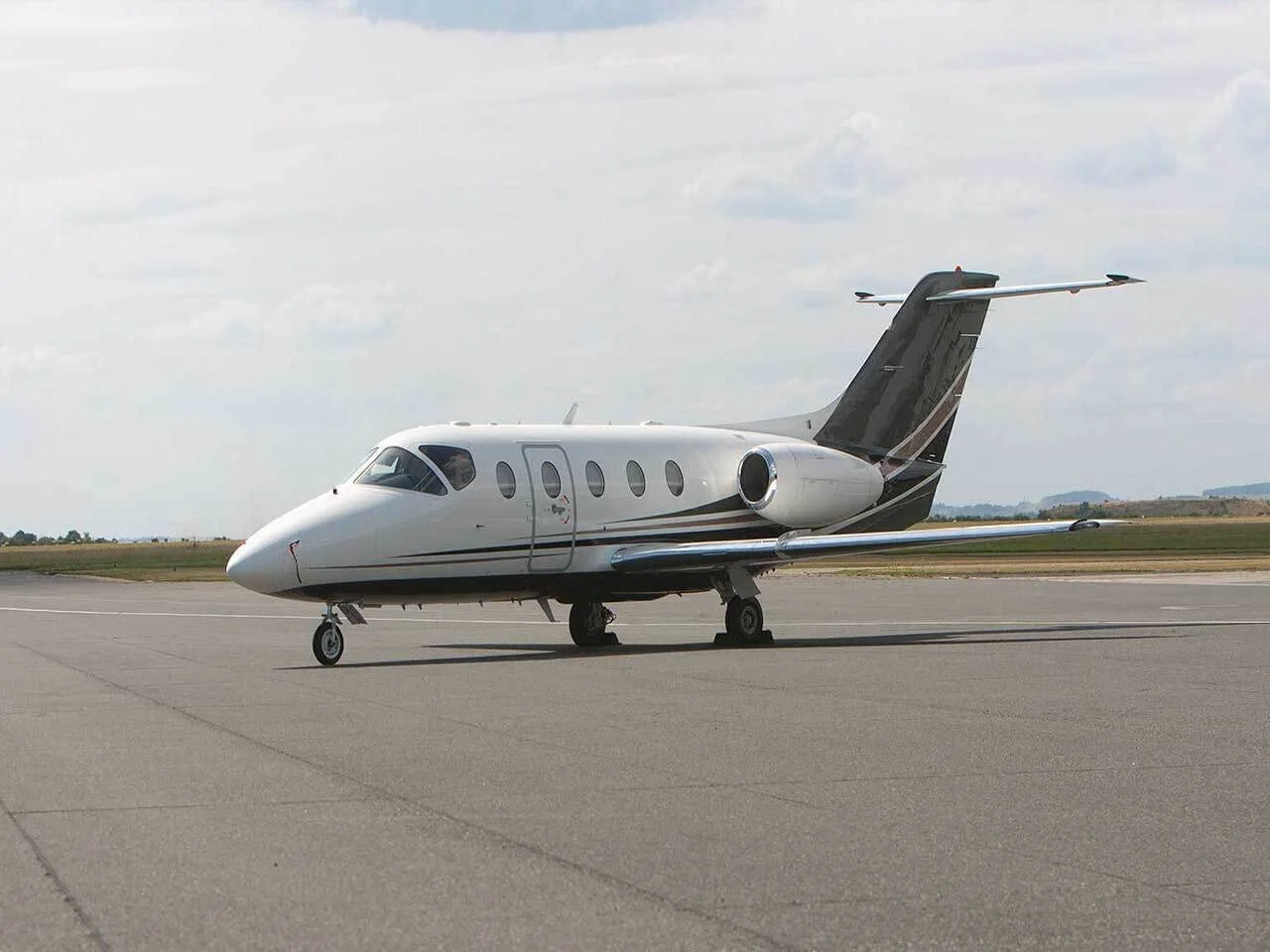 Nextant 400XT – Spacious & Economical Light Jet