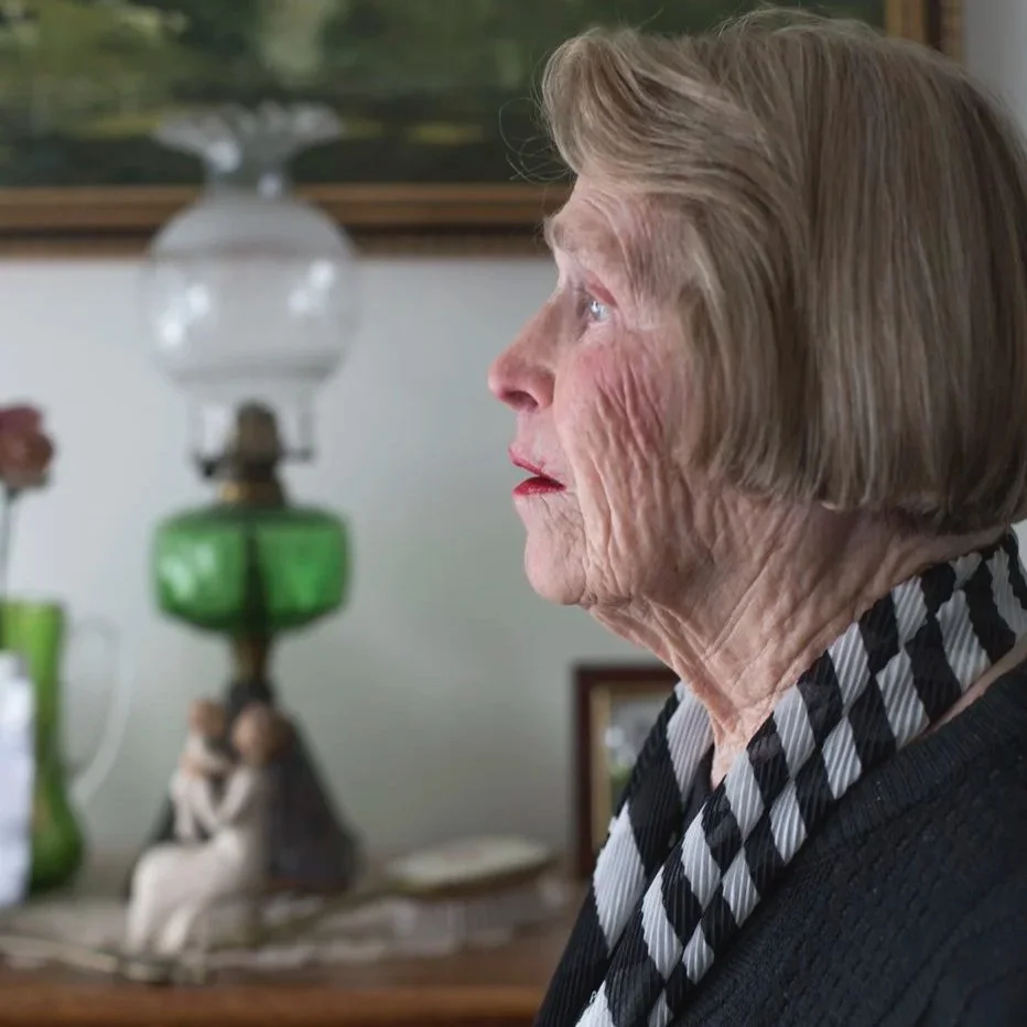 1-Hour Individual Portrait Sessions for Older Adults