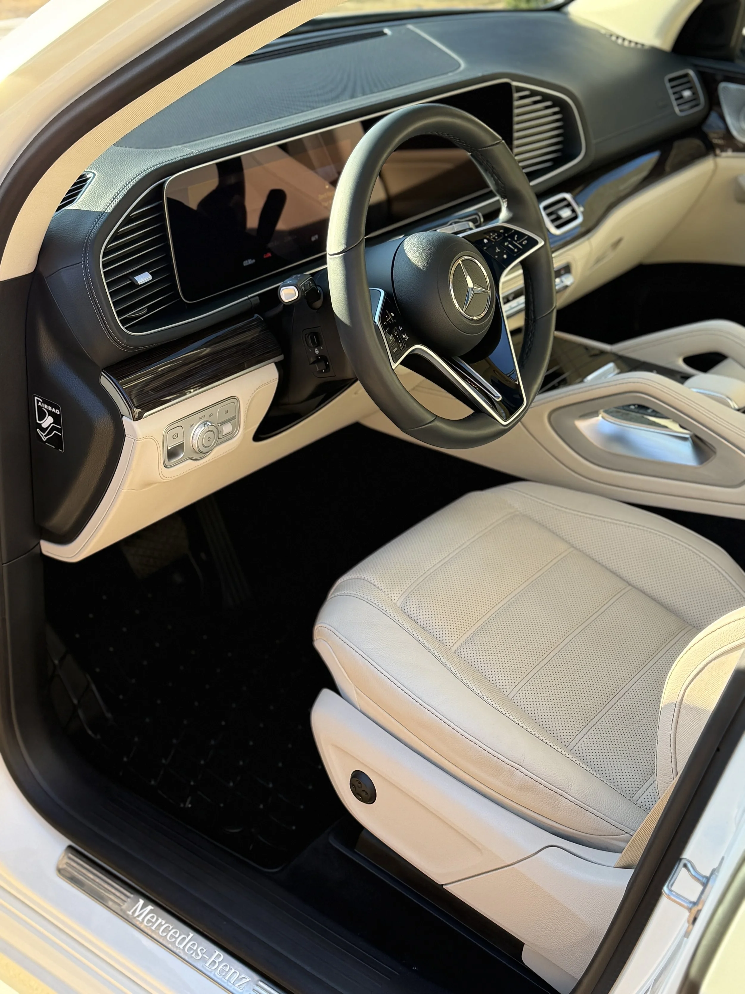 Interior Detail - SUVs