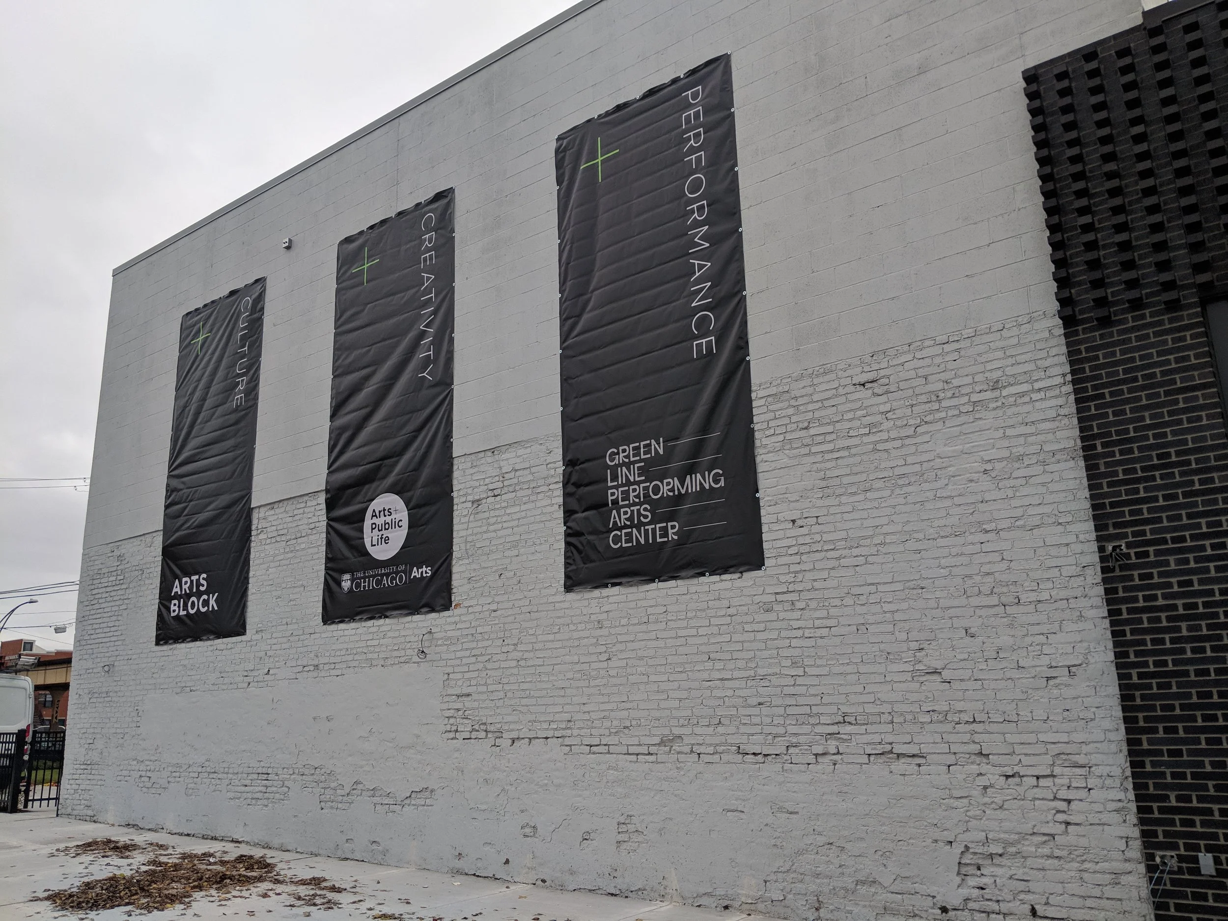 Temporary Building Signage | UChicago