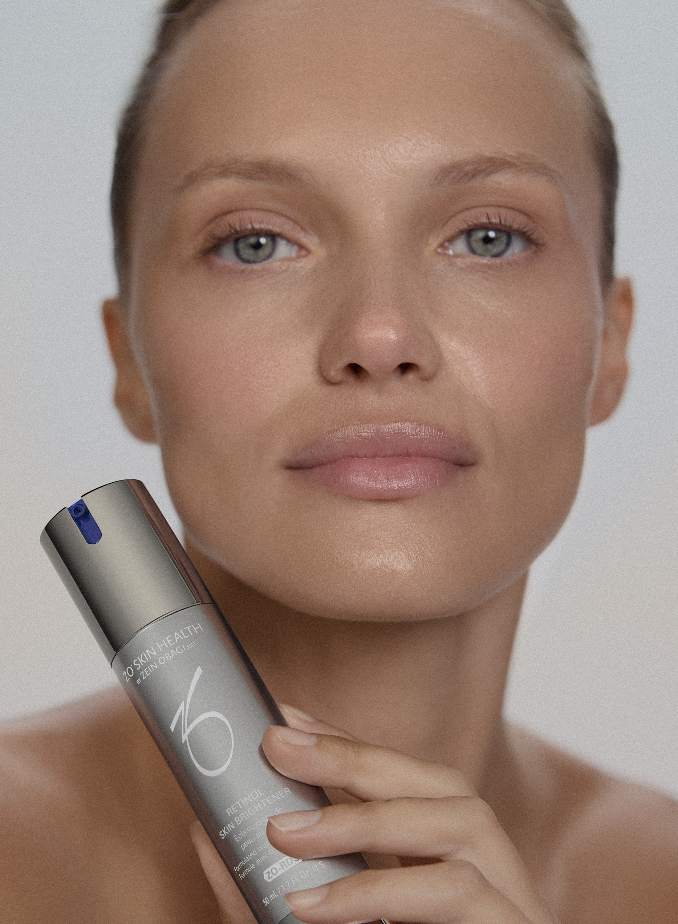 Old_SkinBrightner_PDP_Model1_2201x3000.png