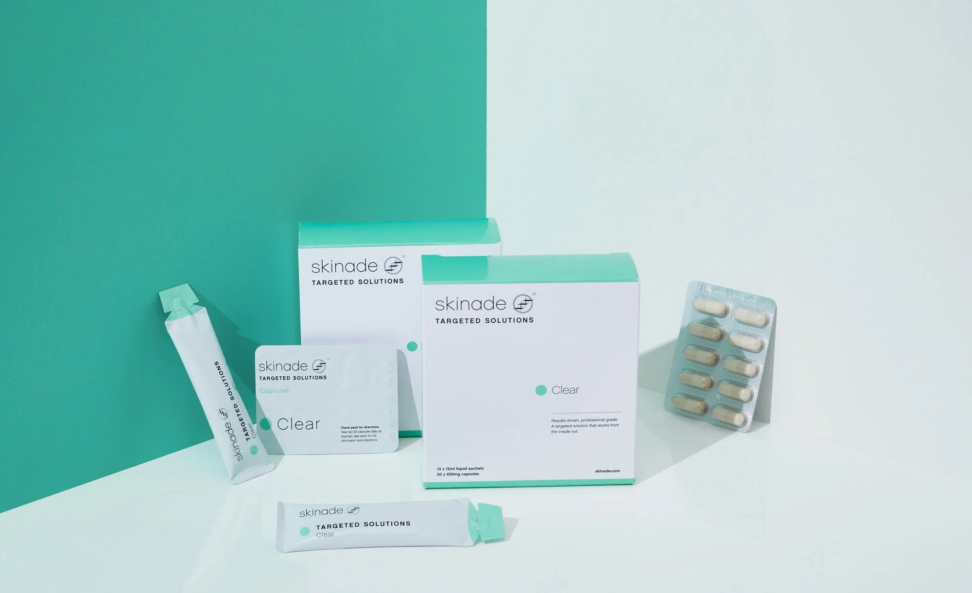 Skinade-TS-Clear-02_6c75b8cc-2b39-4ff6-8f3a-f4e8699f6d7b.jpg