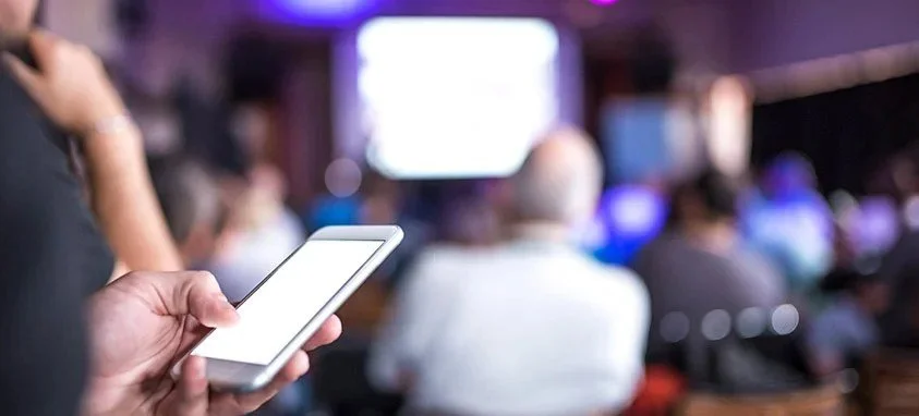       
  
    
 5 Dos and 5 Don’ts of Event Social Media Use 
 BY JULIA BERMAN&nbsp; 
 
  
 
 Daily and event social media strategies are two different breeds. Accordingly, they should be treated as separate processes to maximize the success of both.