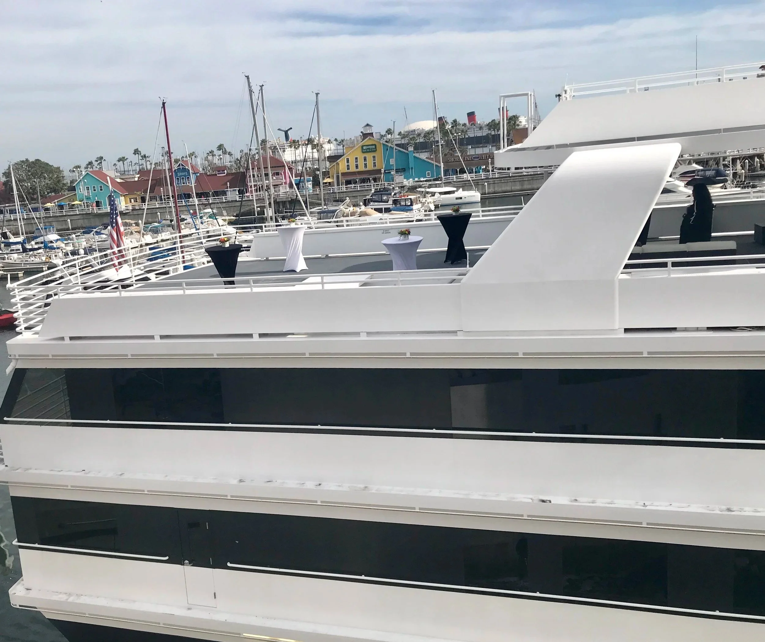Harbor Breeze Yacht Charter &amp; Cruises - Events on water