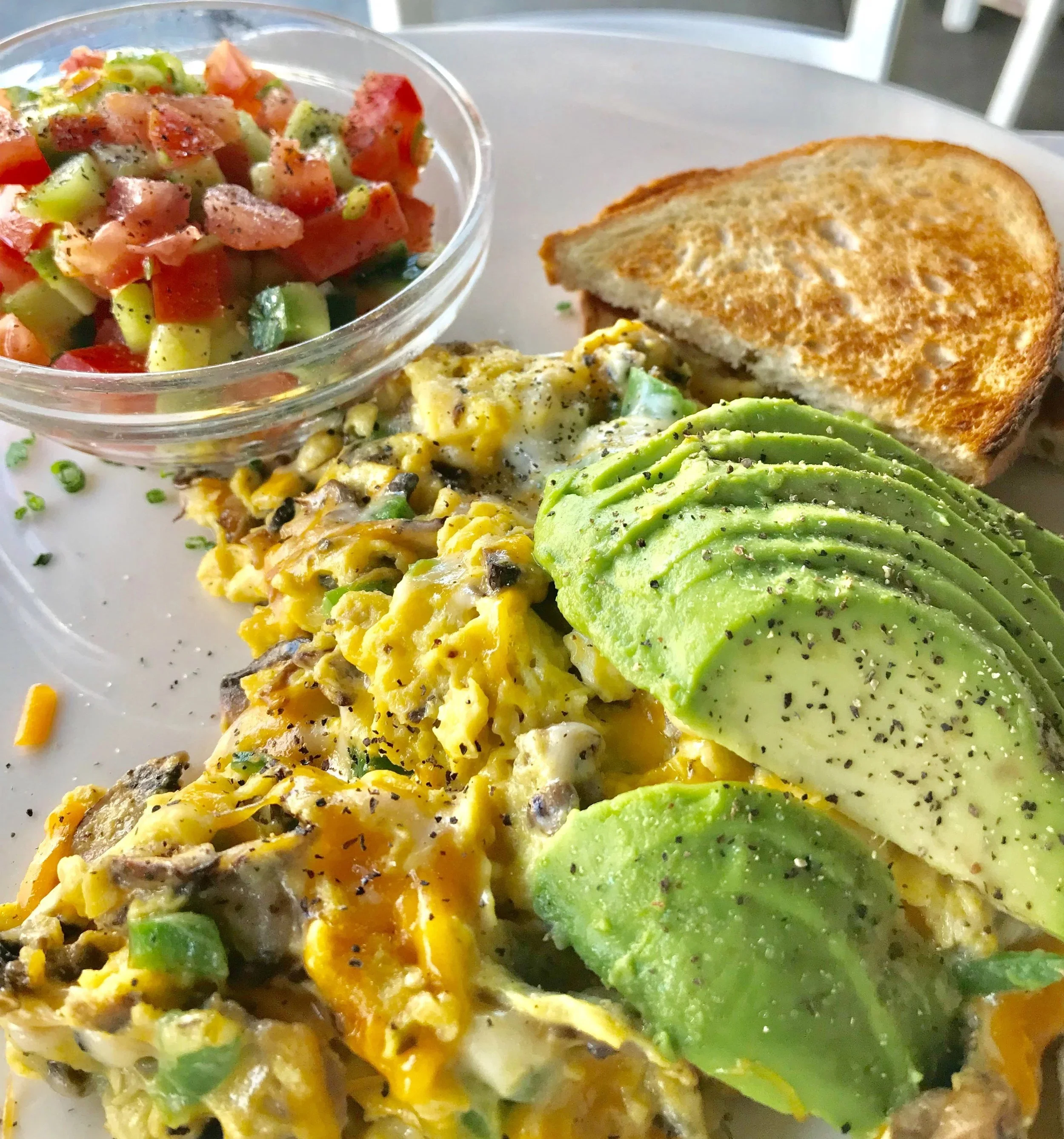 Breakfast at Toast Cafe on 3rd Street - In Los Angeles