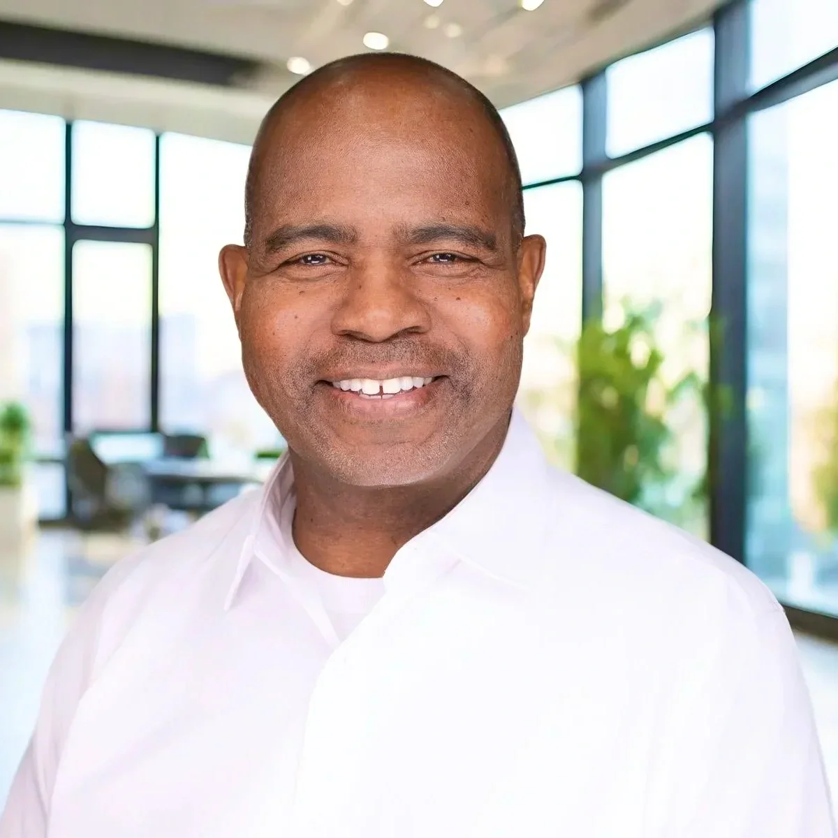 Russell L. Edmond headshot - Owner and CEO of Russell of Hotels