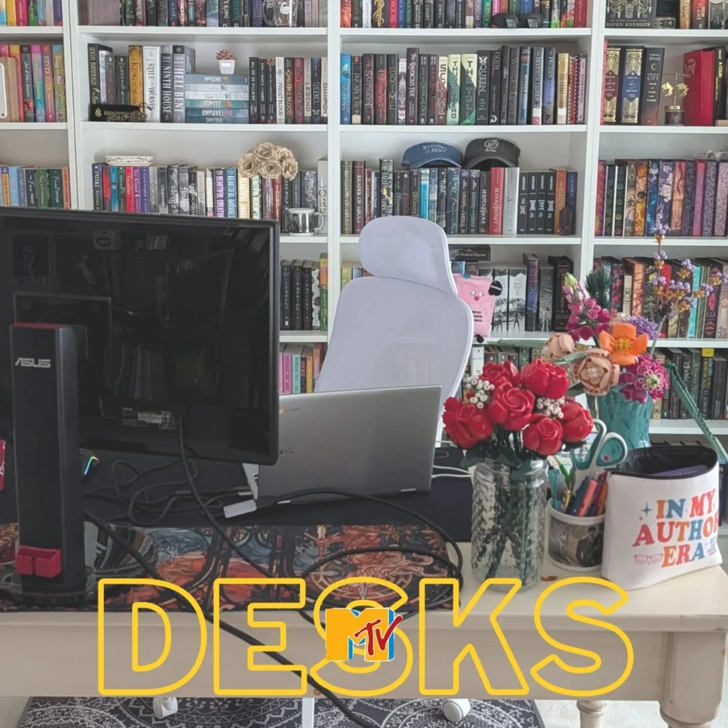 Hello MTV, welcome to my Desk ✍🏼 

This is where I do most of my writing and editing! I just love being able to turn around and see my beautiful collection of books 📚