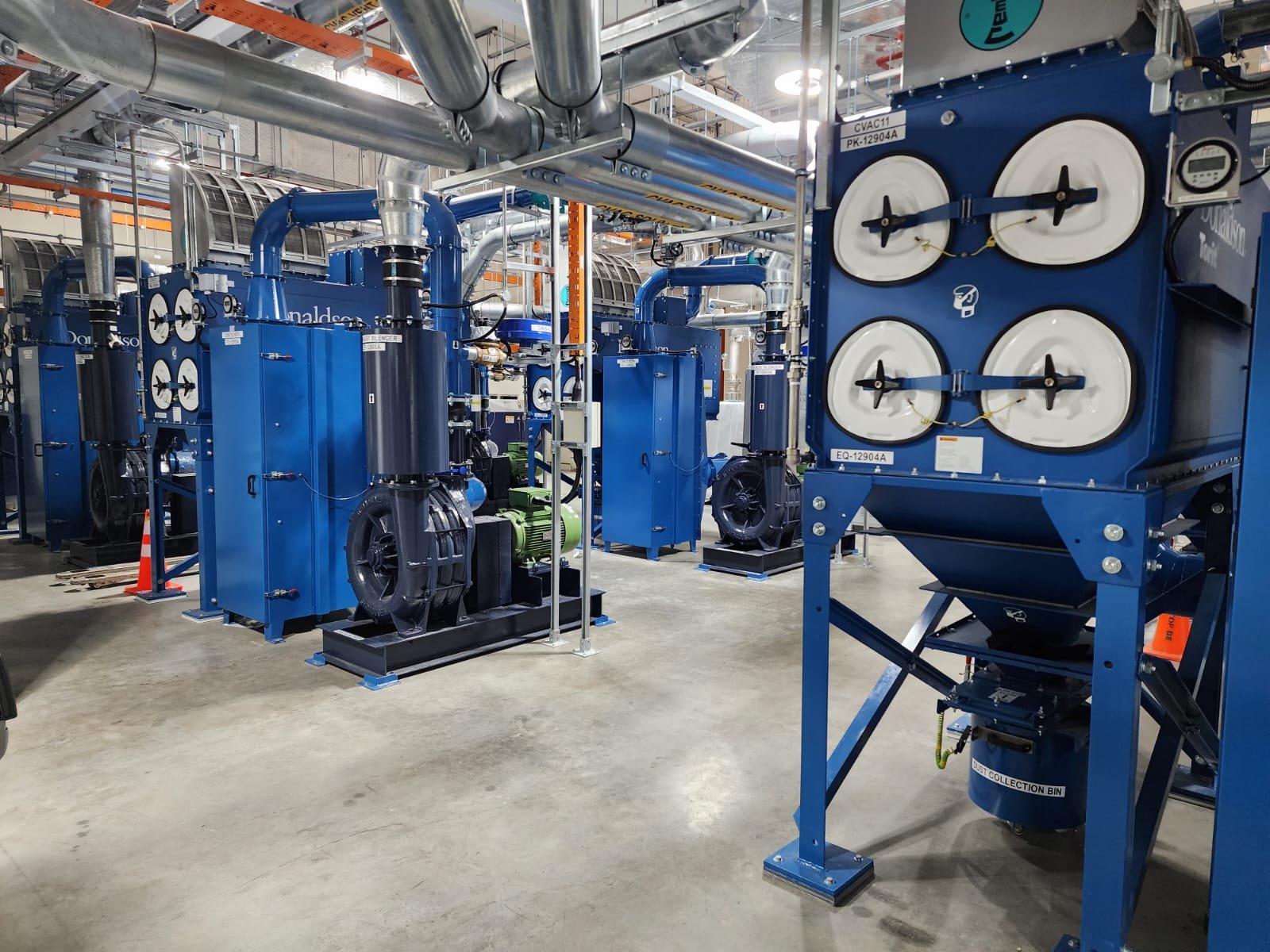 Central filtration system serving multiple production lines at a Singapore manufacturing plant