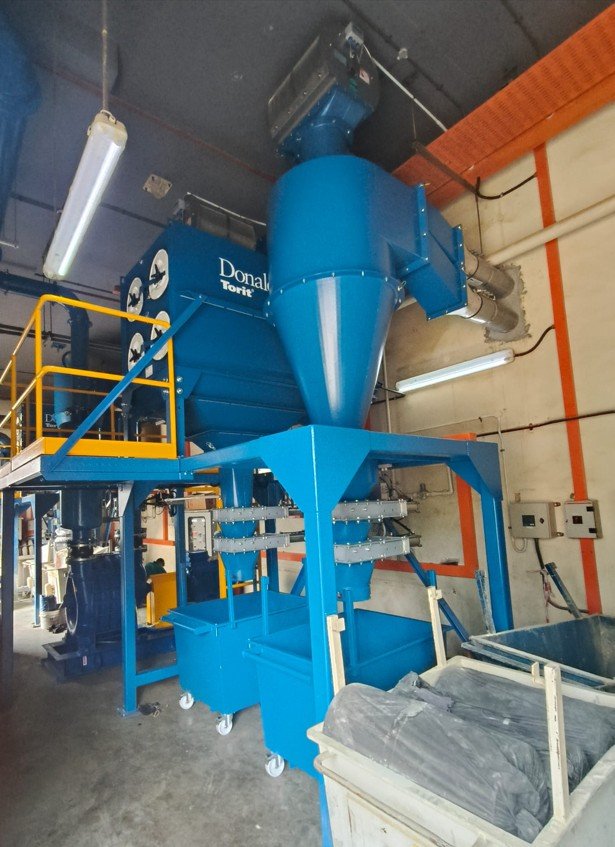 Dust collection system serving printed circuit board manufacturing lines