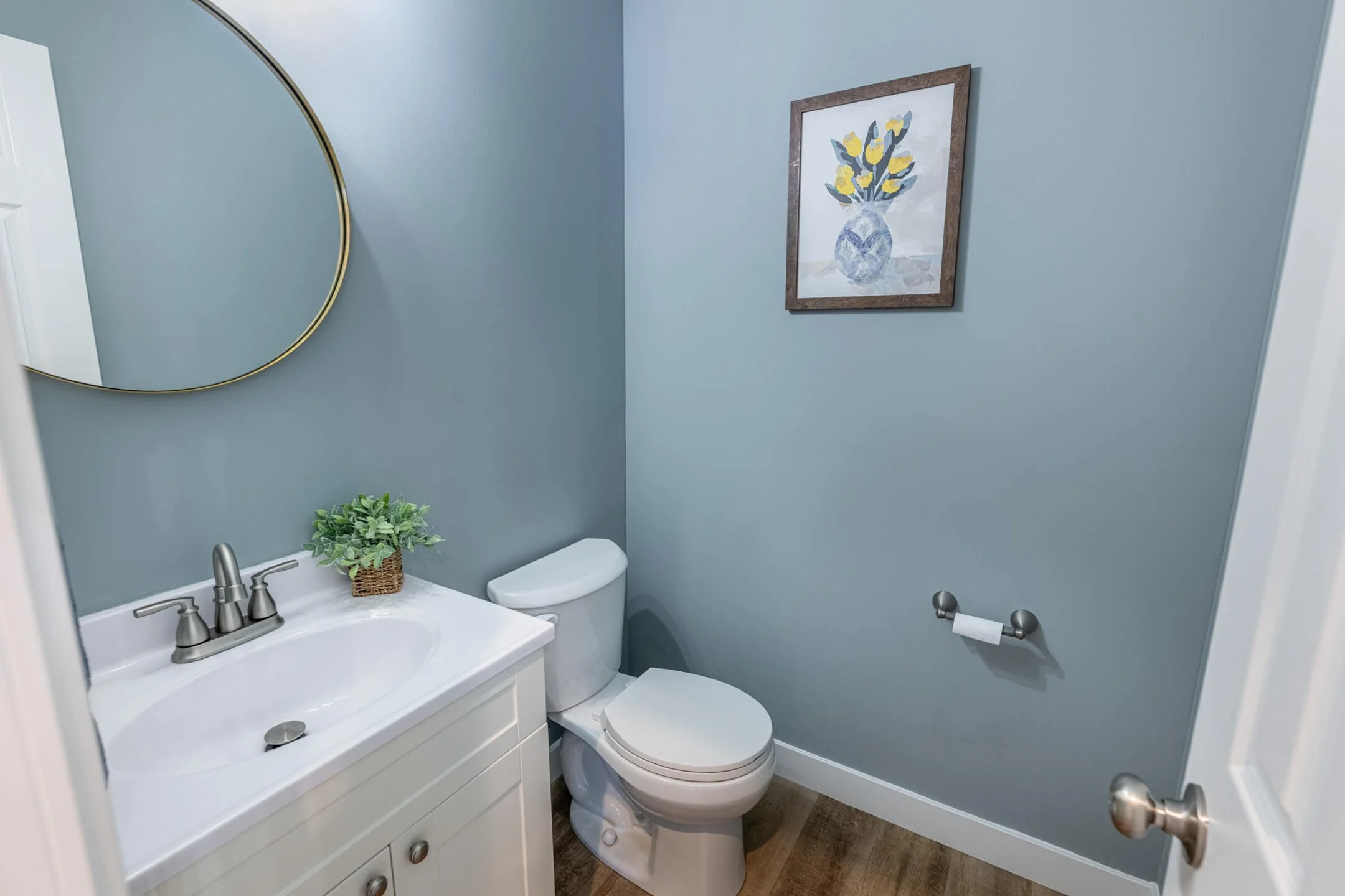 184 W 2nd-13.jpg