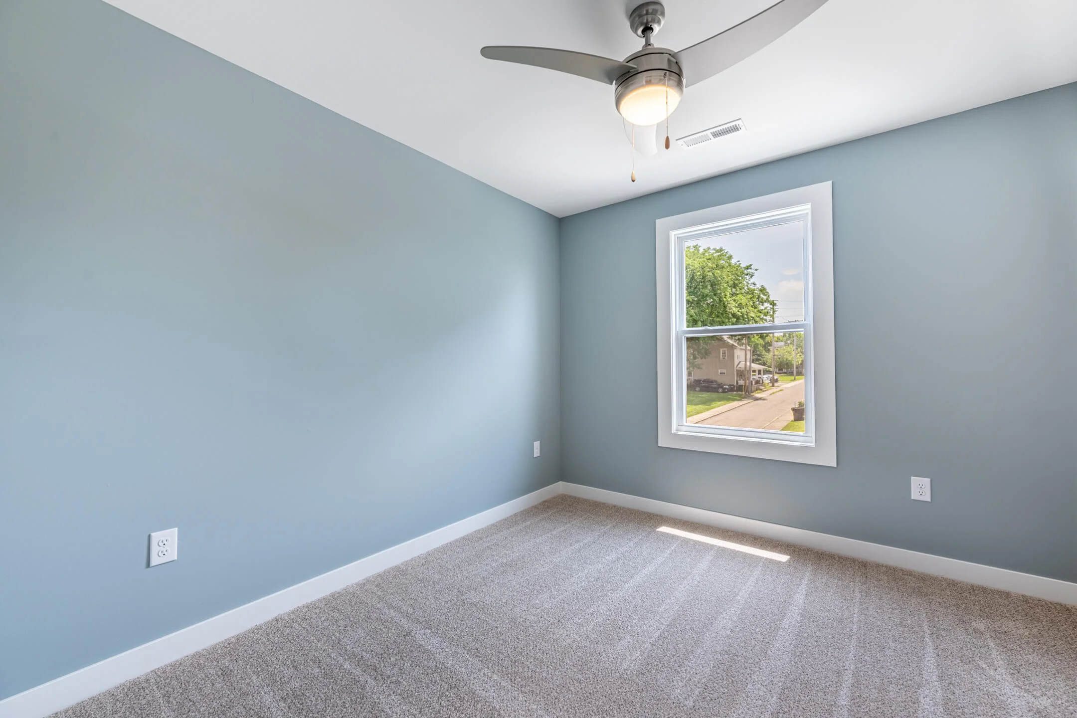 184 W 2nd-19.jpg