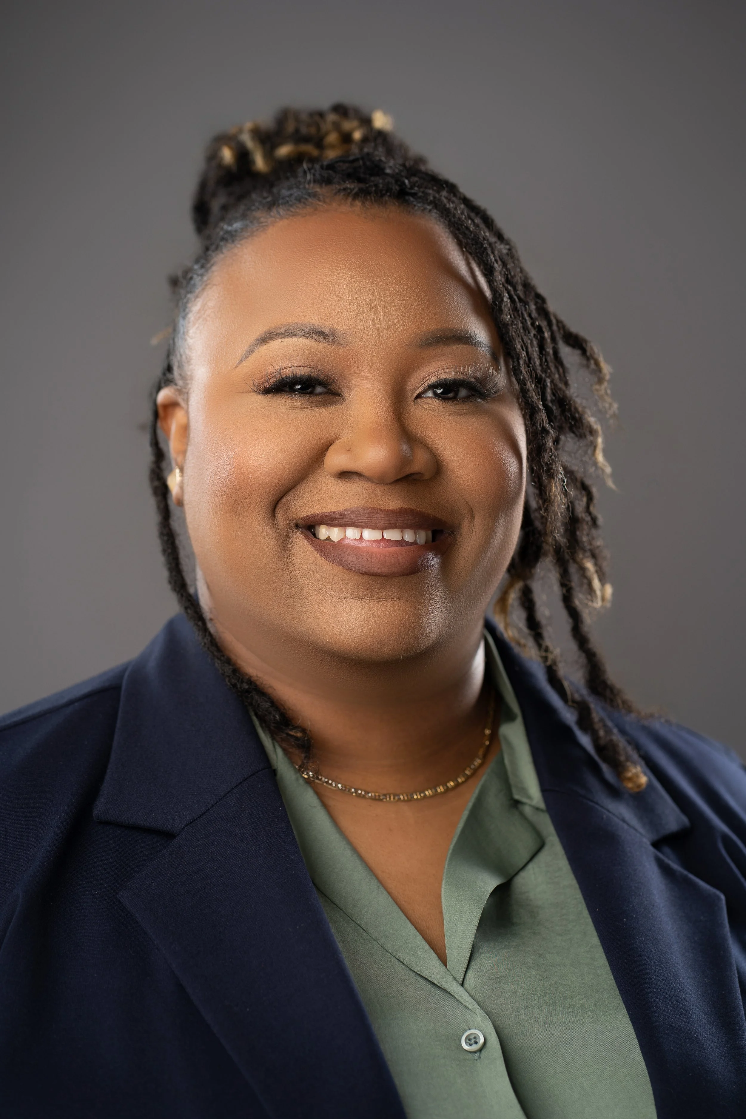 headshotweb-26.jpg
