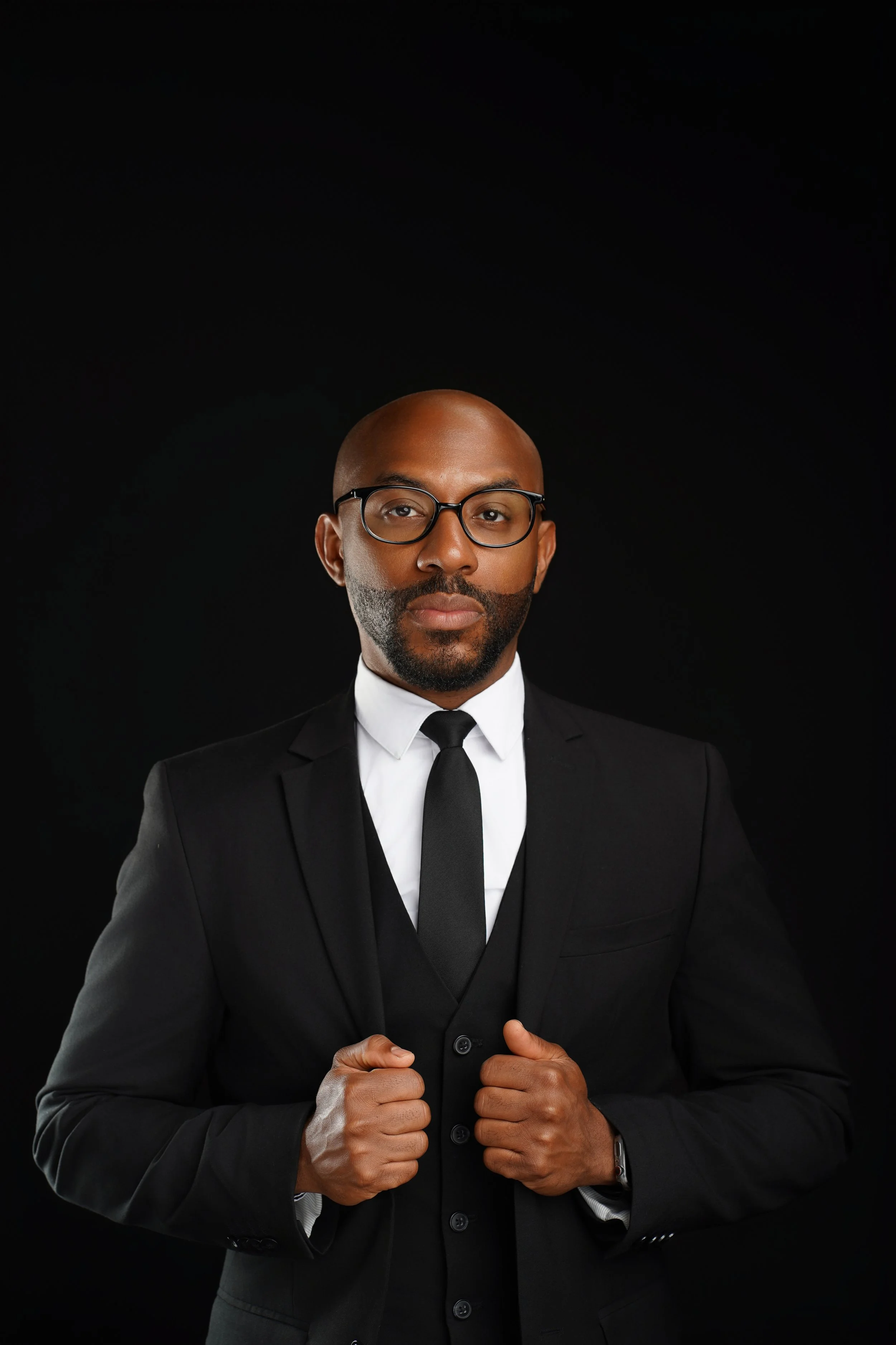 headshotweb-19.jpg