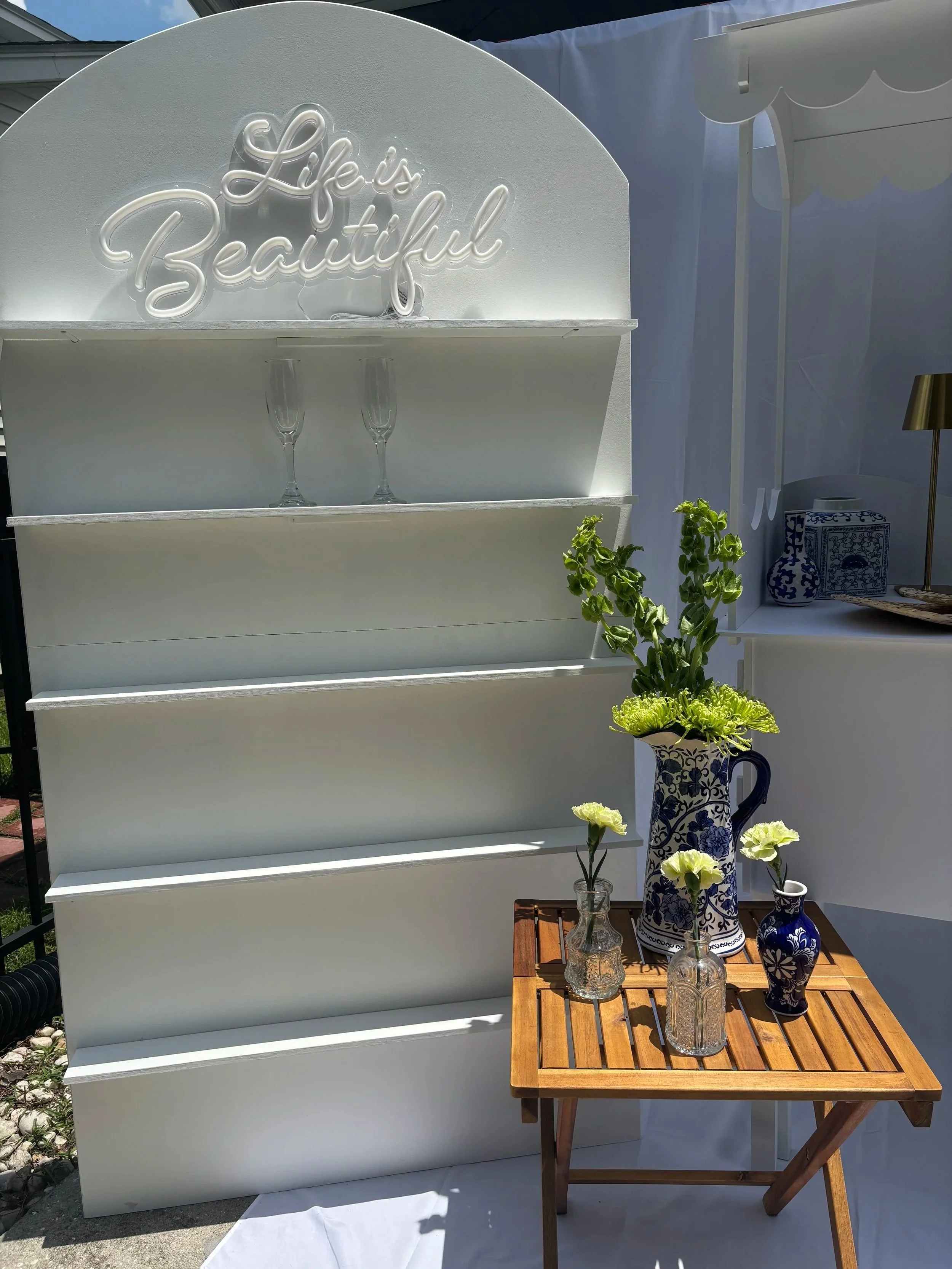 Champagne / Treat Wall