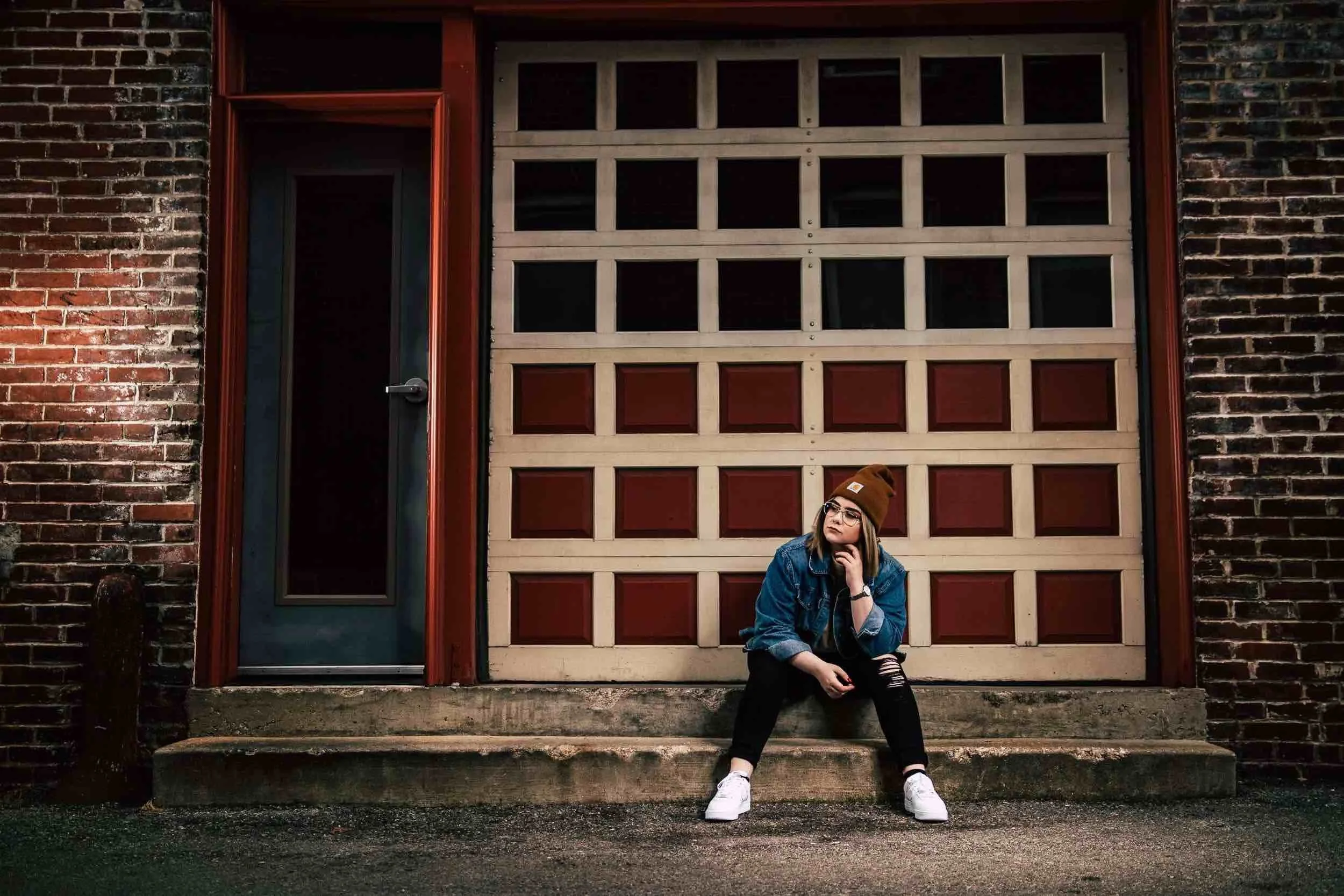 high school senior female portrait outdoors