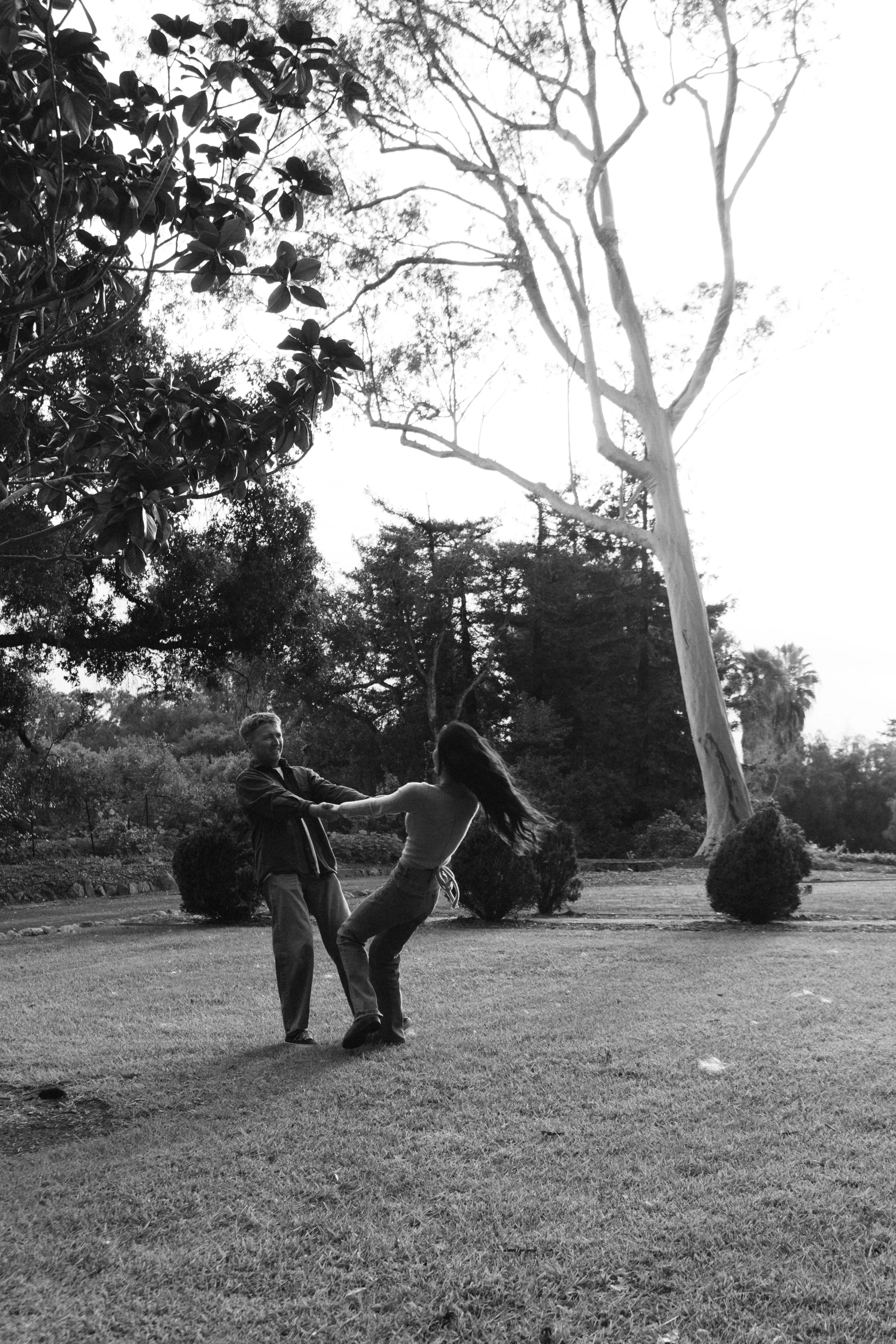 A candid photoshoot with a couple in Santa Barbara