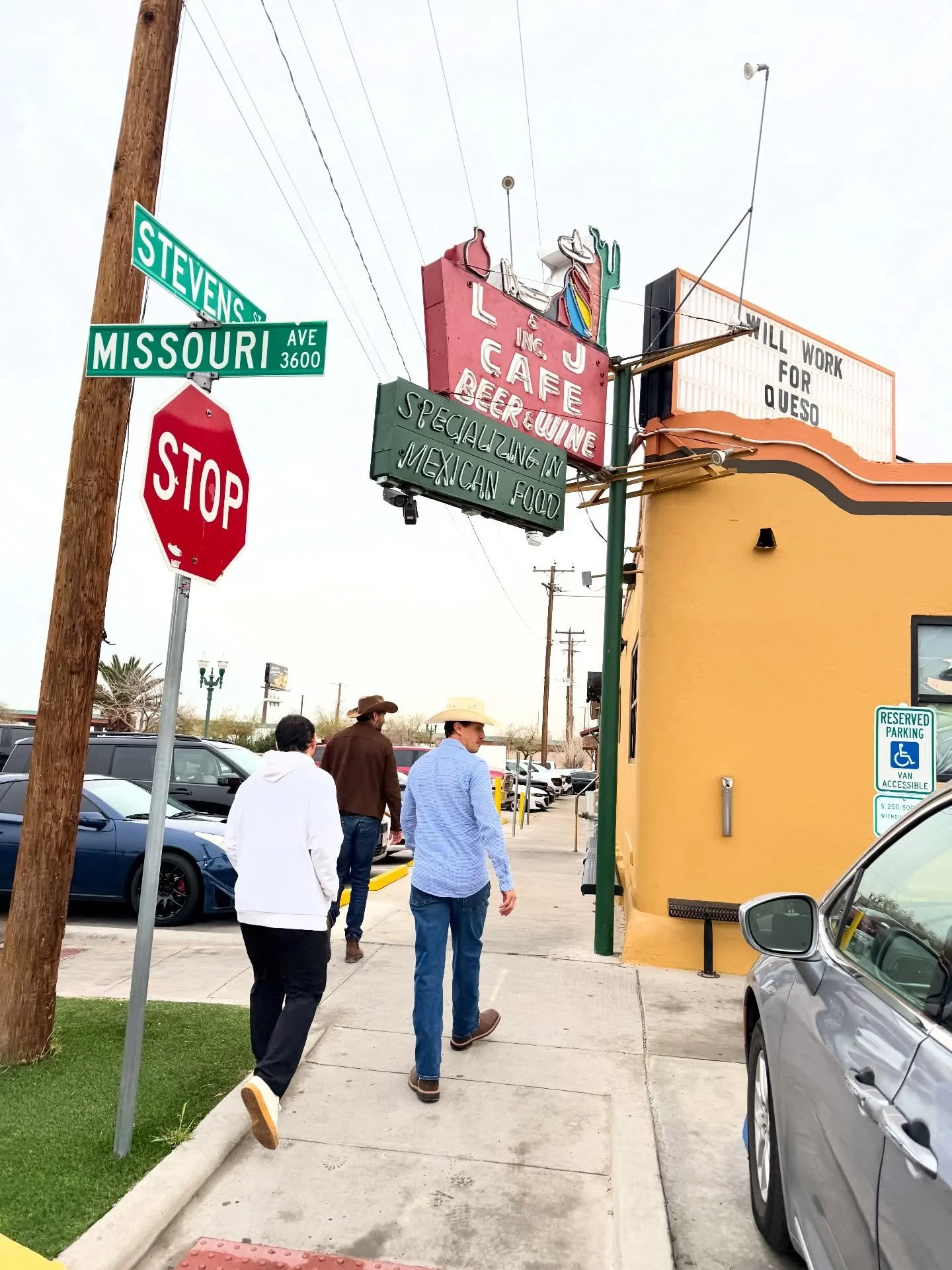 Cowboys gotta eat too 🤤 

L&amp;J&rsquo;s is the best! @ljcafe