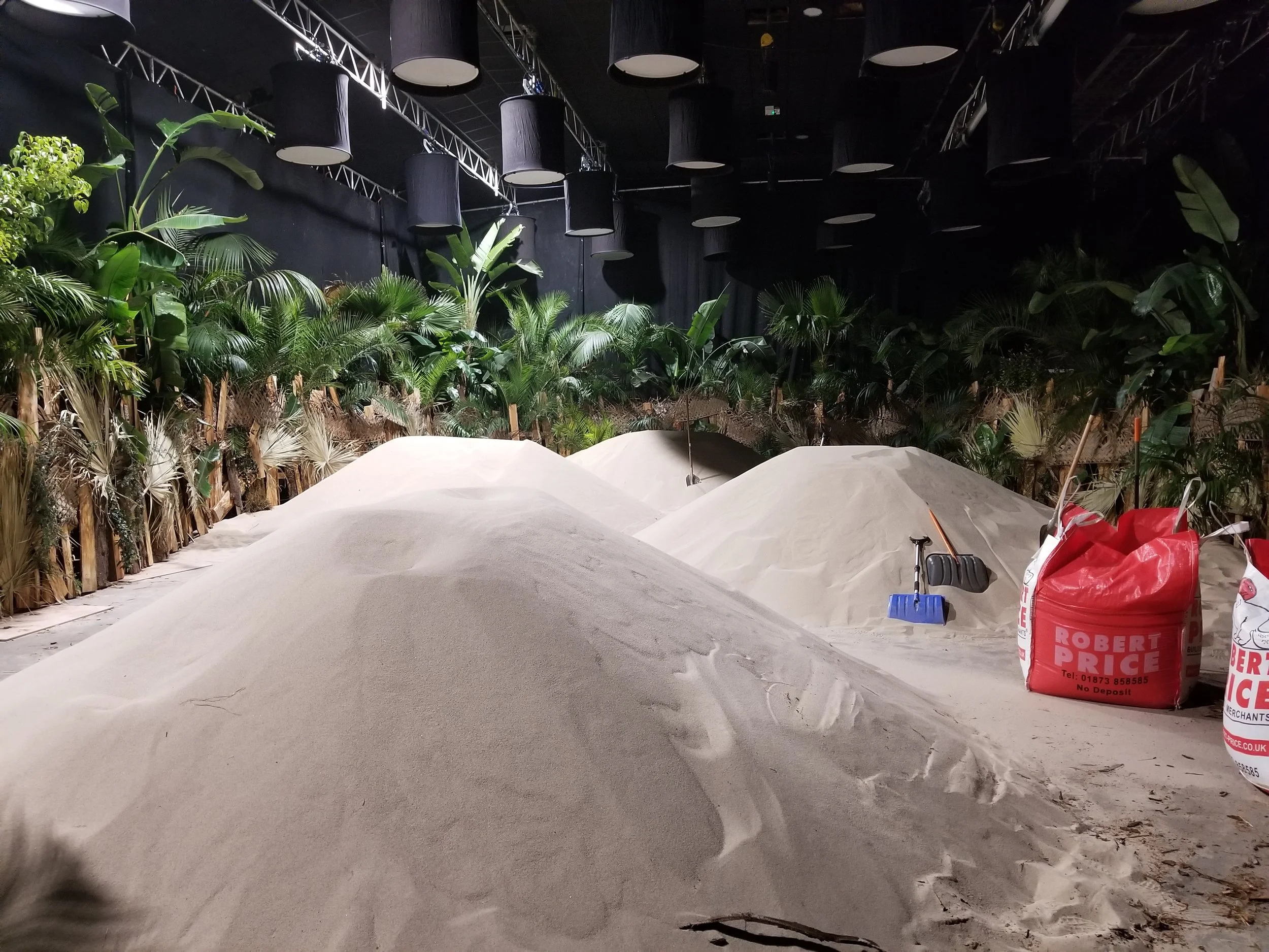 Fencing anchored to floor