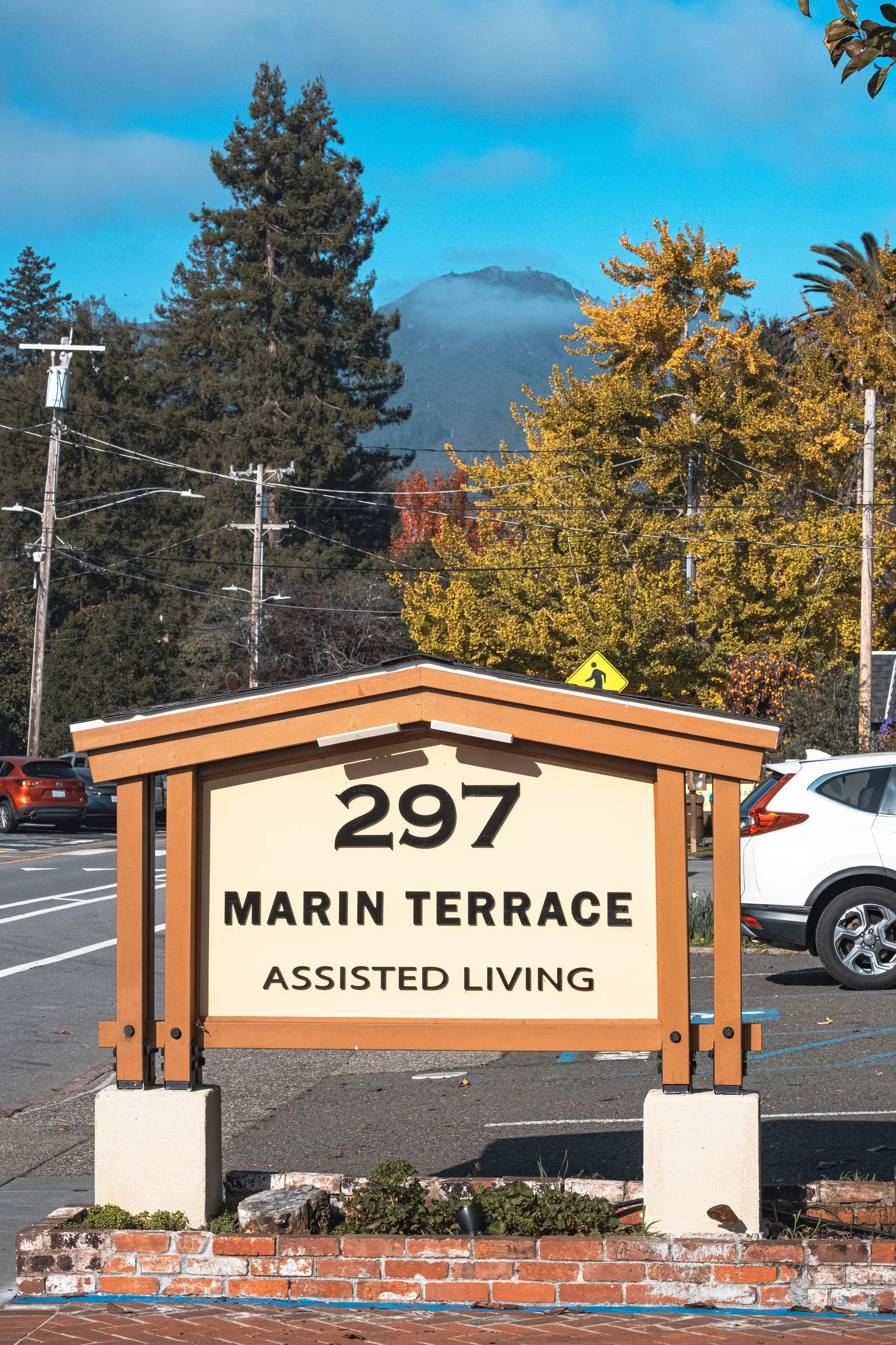 Exterior_MarinTerrace_Sign1.jpg