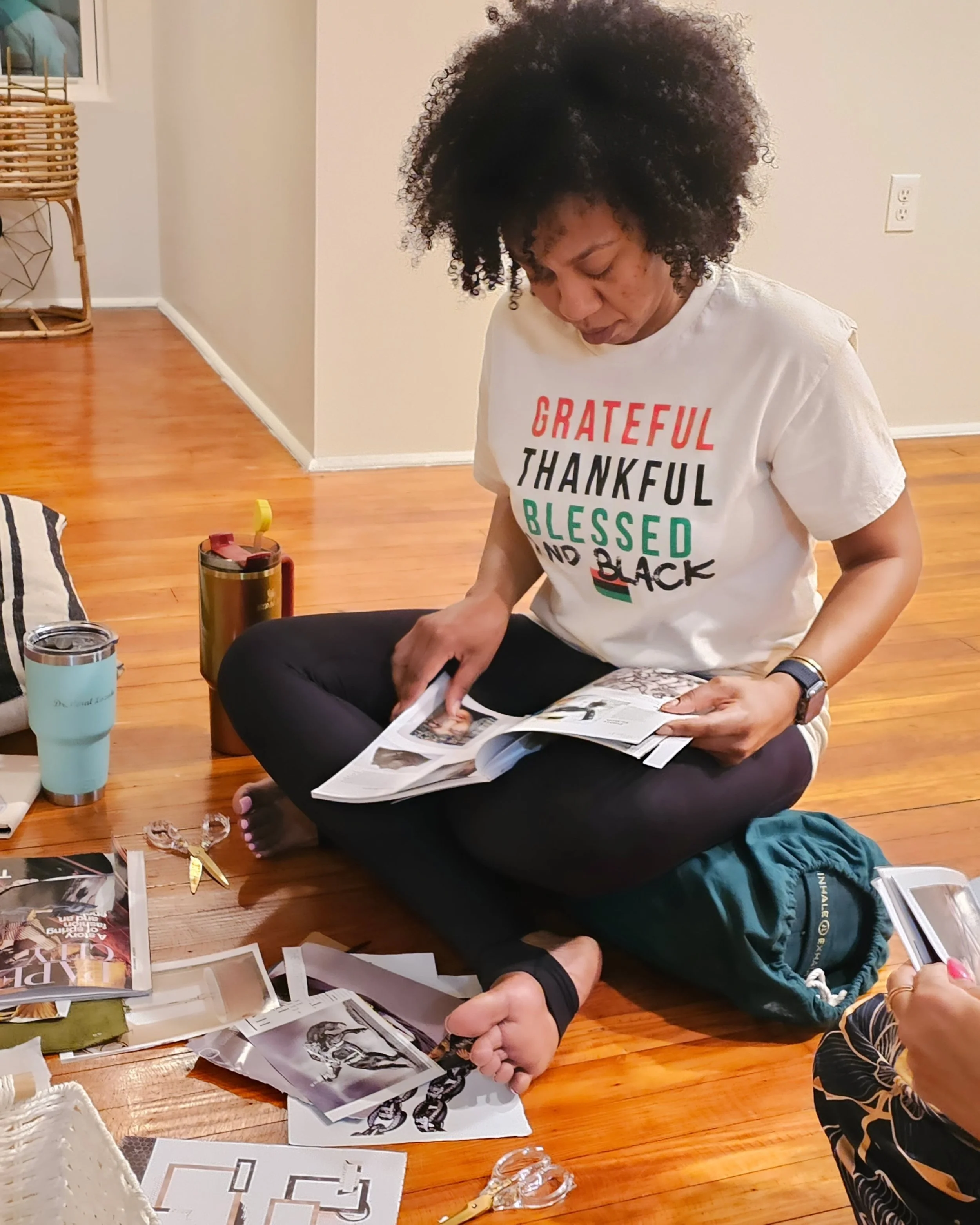 It's a feel good community gathering. Tonight at 7pm we welcome back Jazz &amp; Journaling lead by @carlasuehtx

Jazz by Alice Coltrane

Visit link in bio to join us. 

📍2602 Isabella Street, Suite E, Houston, Texas 77004

#houstonwellness #houstonj