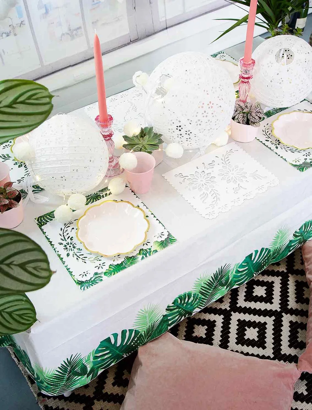 palm leaf table cover2.webp