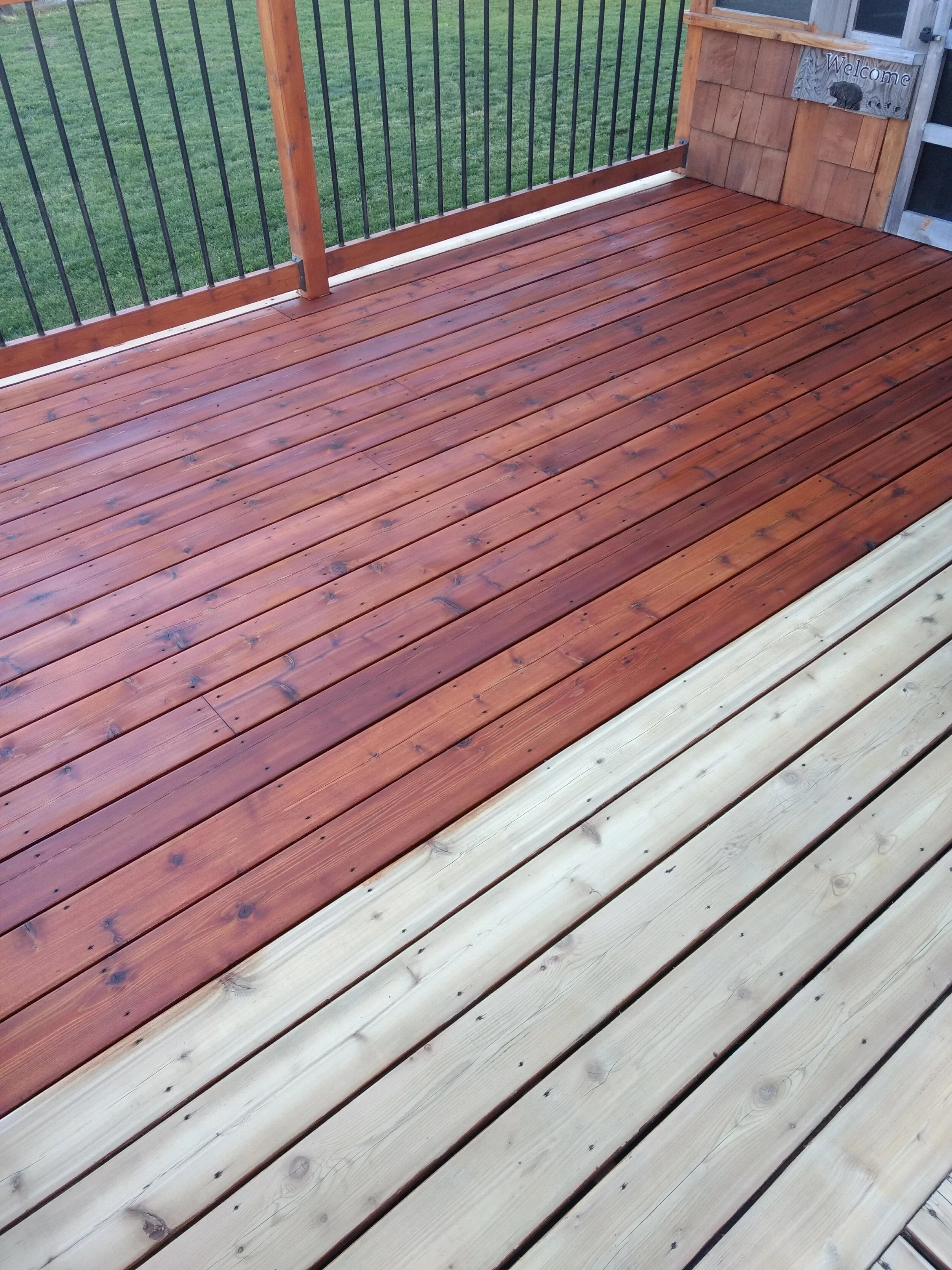 How+To+Stain+A+Cedar+Deck+-+Red+Brown+Natural+-+Wood+-+Fence+-+Penetrating+Oil+Stain+-+Transparent+-+Translucent.jpg.webp