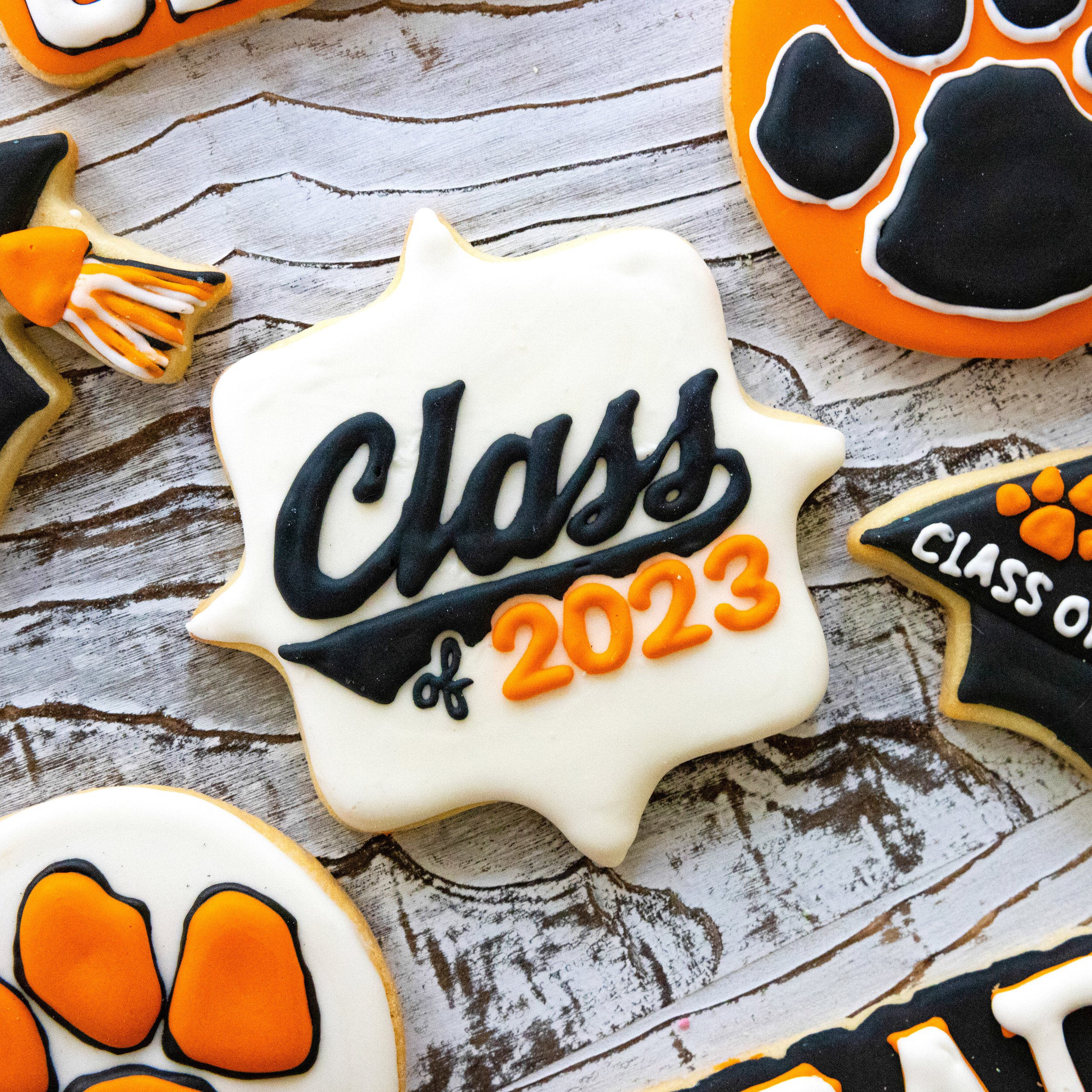custom graduation cookies
