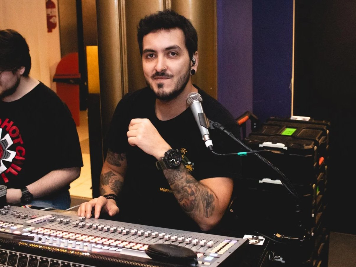 Operador de Sonido Victor Suárez