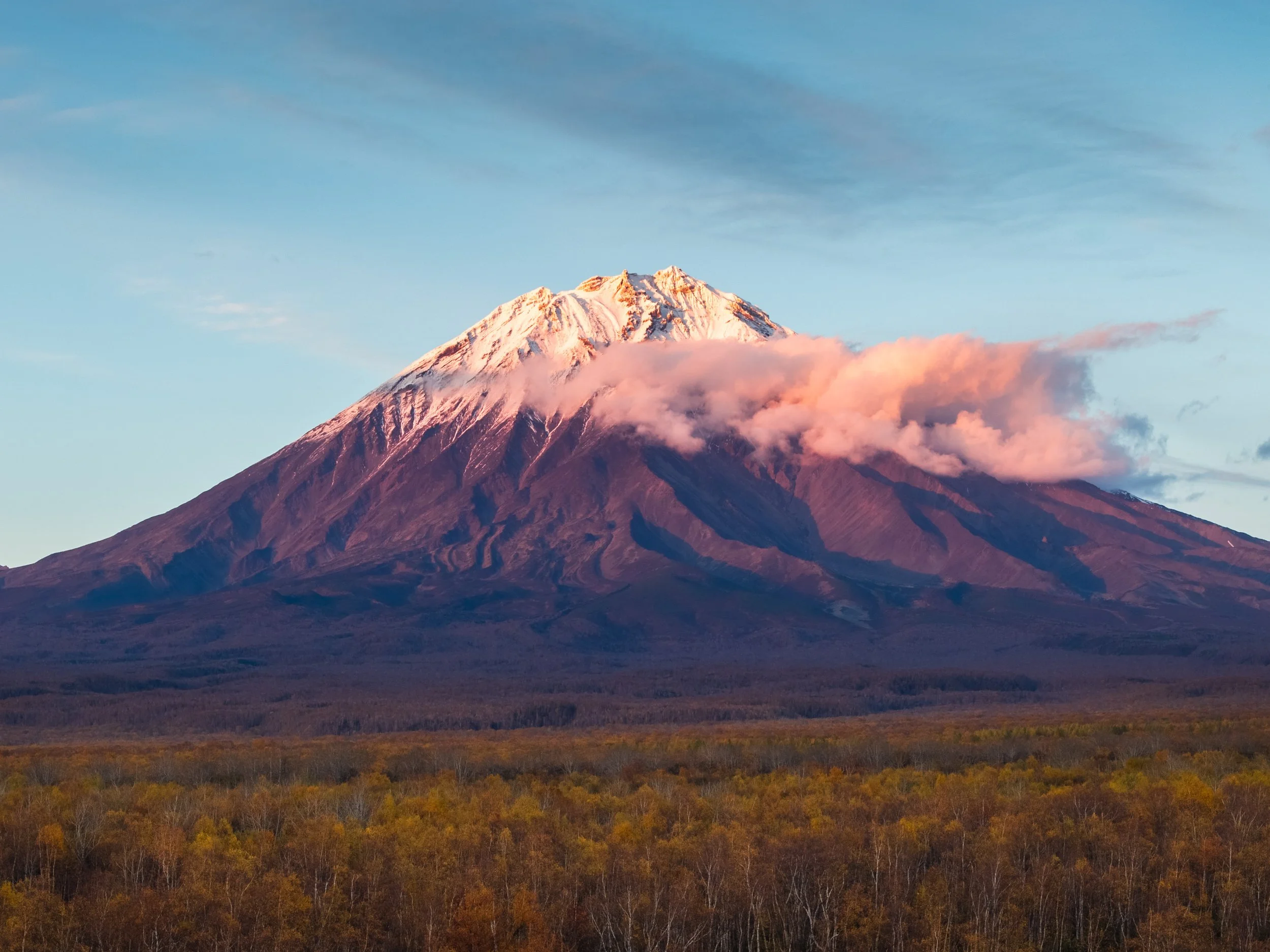 九月中旬，克里亚克火山