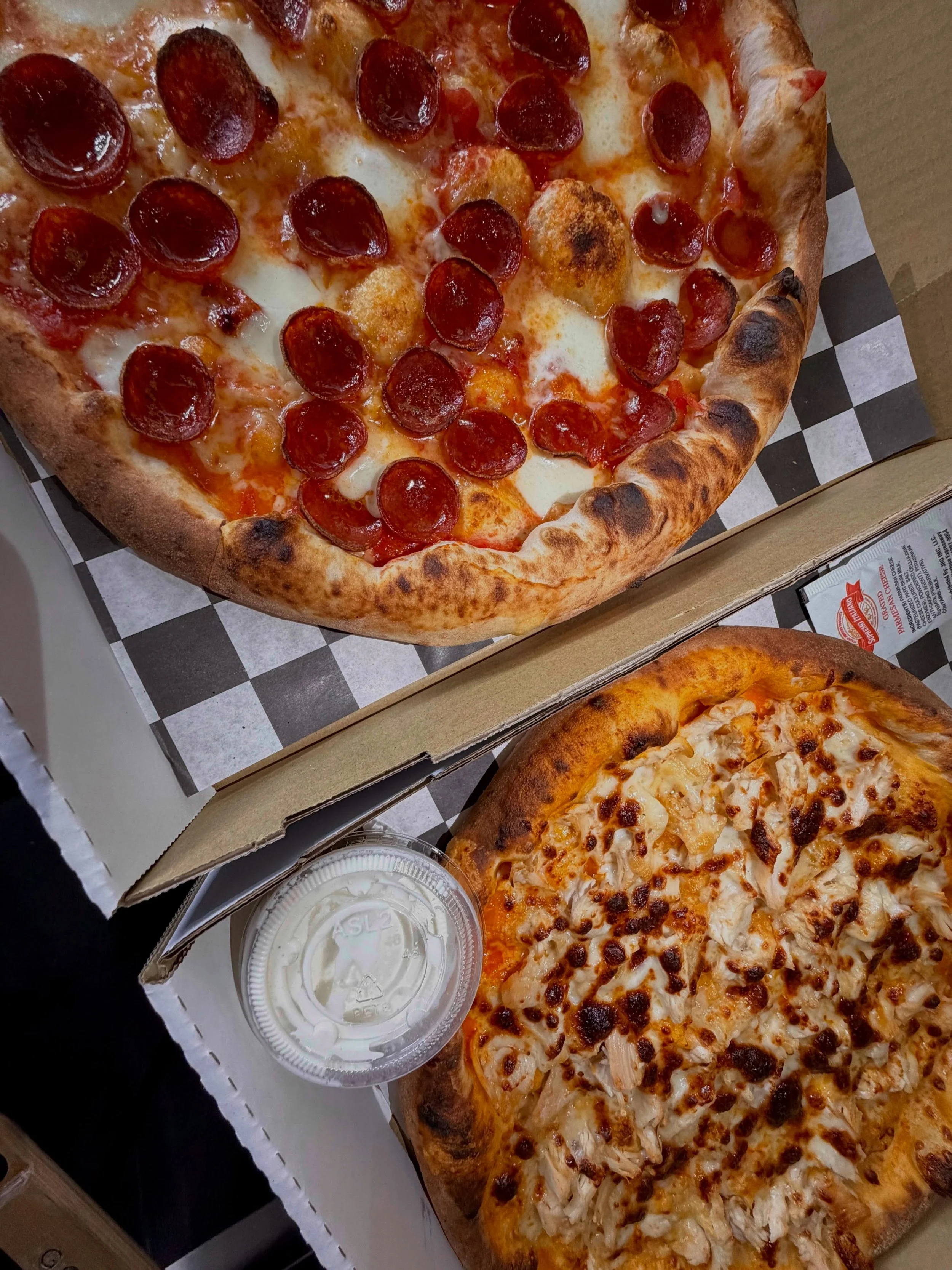 Today Aksarben by the dog park 4:30p-7:30p 10/8 

buffalo chx and chx alfredo are back!