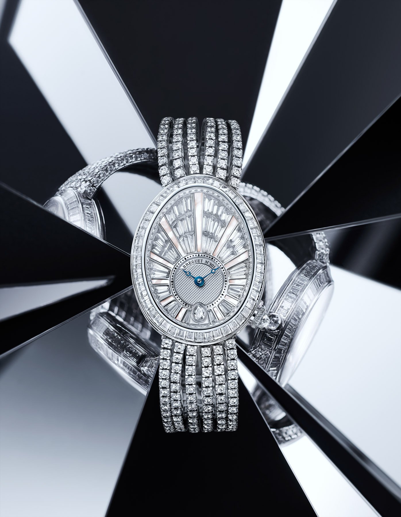 1MB-20220420芭莎宇晴杂志拍摄3506主图 拷贝-squarespace.jpg