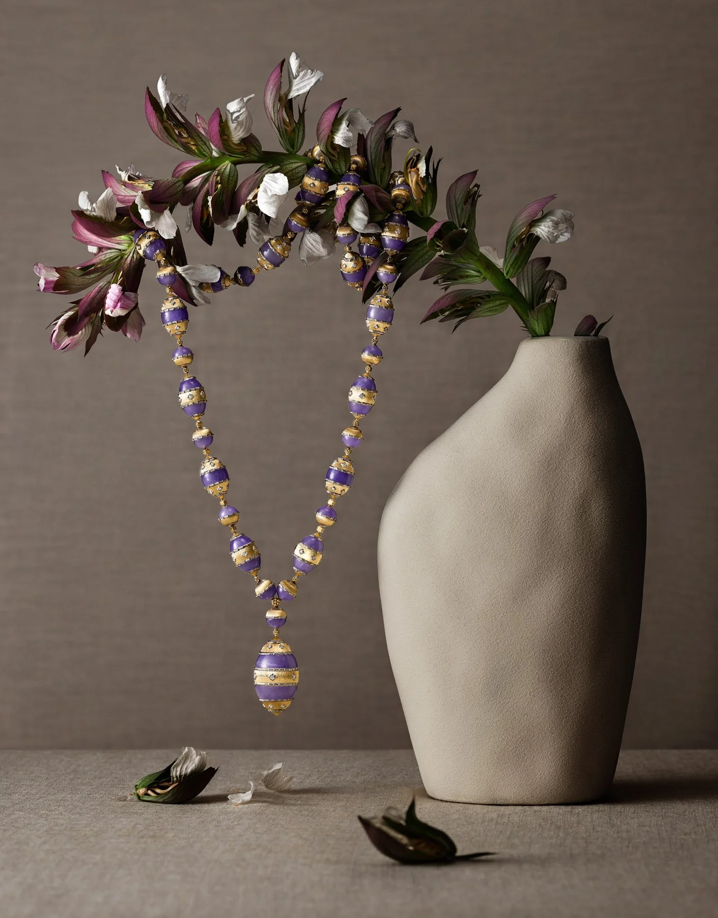 1MB-20240628芭莎珠宝宇晴DE BEERS466606rgb5k-squarespace.jpg