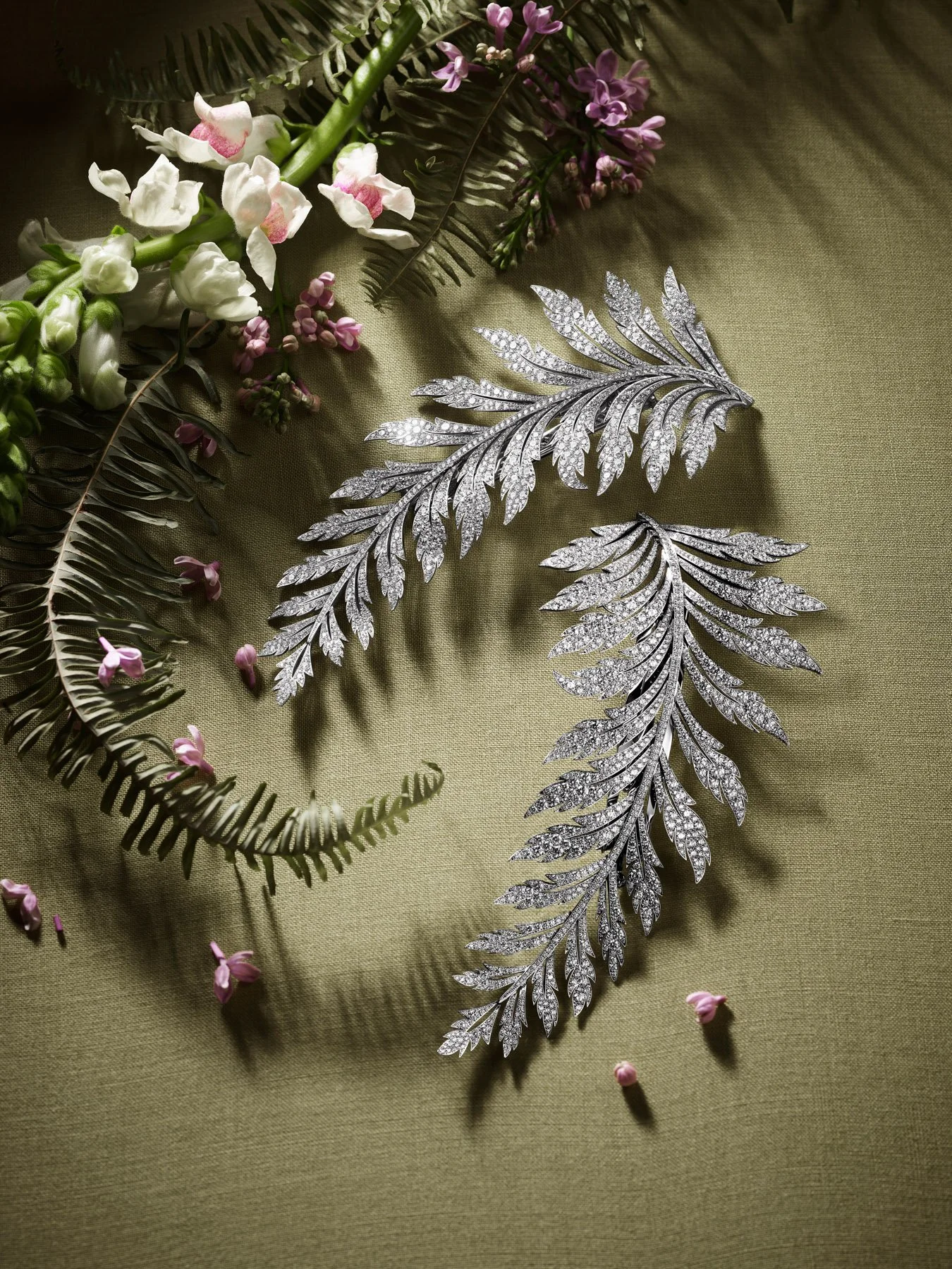 1MB-20240120芭莎珠宝巴黎拍摄427184-主图 宝诗龙-squarespace.jpg