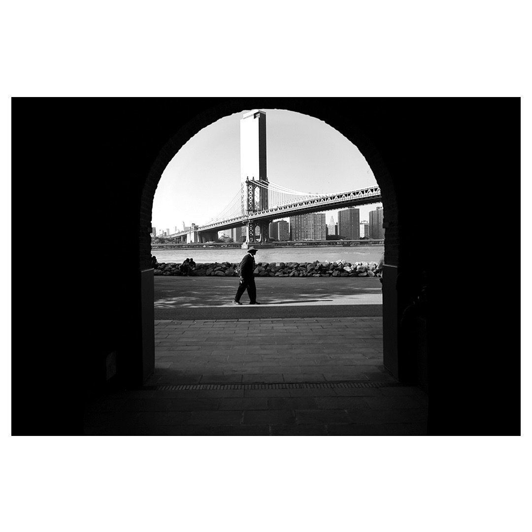 DUMBO.
New York
&copy; Gerard Doolan
&mdash;&mdash;&mdash;&mdash;&mdash;&mdash;&mdash;&mdash;&mdash;&mdash;&mdash;&mdash;&mdash;&mdash;&mdash;&mdash;&mdash;&mdash;&mdash;&mdash;
📷 Leica Q2
+ Summilux 28mm F1.7
@leica_camera 
&mdash;&mdash;&mdash;&md