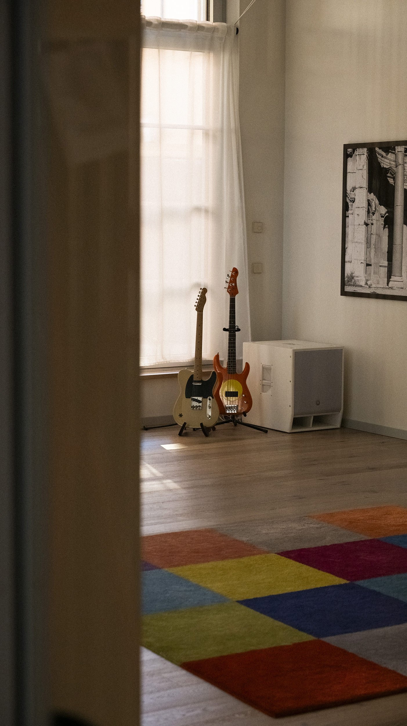 Entdecke Specialty Coffee, hausgemachte Sauerteig-Brötchen und puristisches Frühstück in unserer Kaffee Bar Musikwerkstatt im Herzen von Rostock-Innenstadt. Genieße Kaffee & Kuchen in entspannter Atmosphäre.