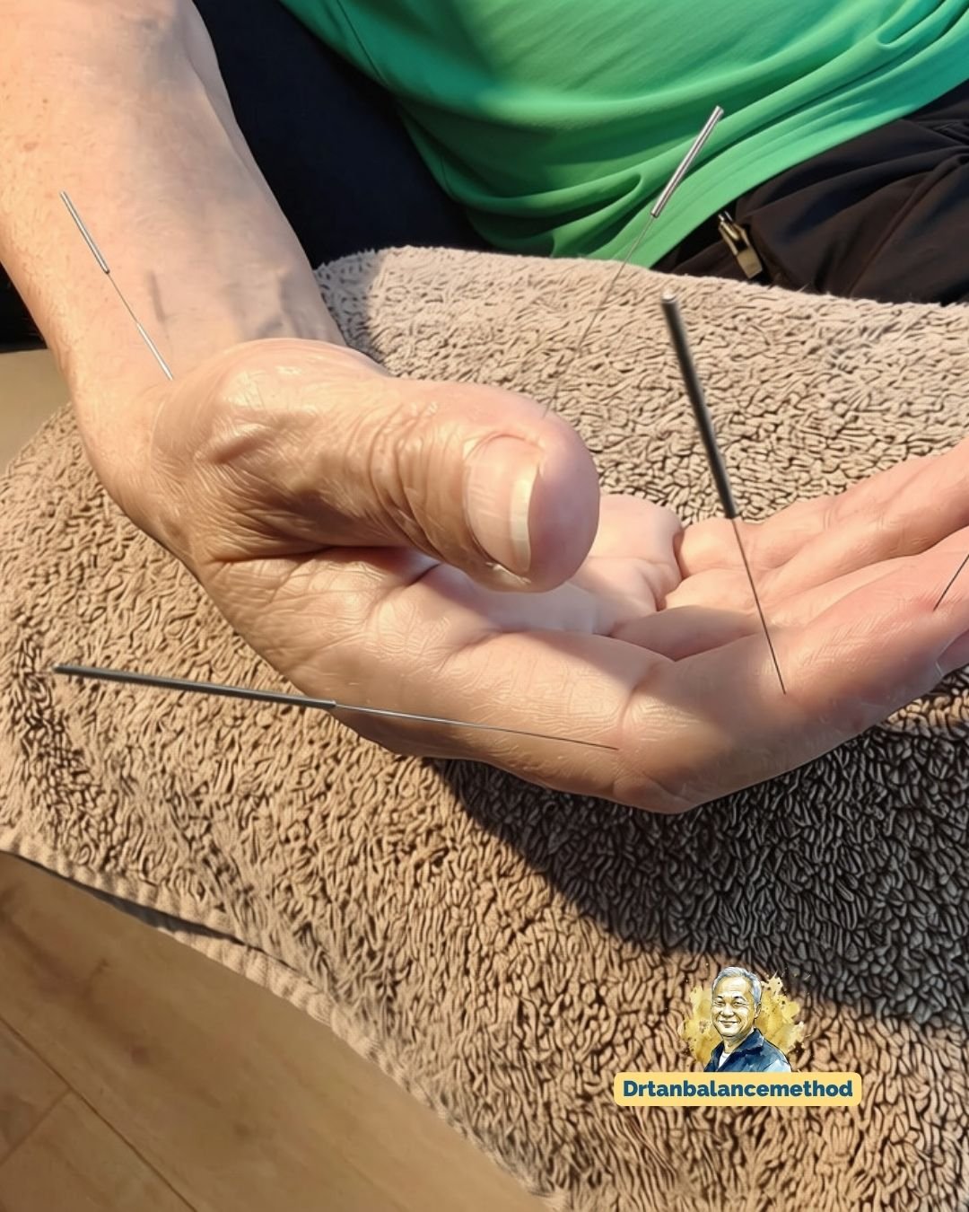 balance-method-thumb-neck-pain2.jpg