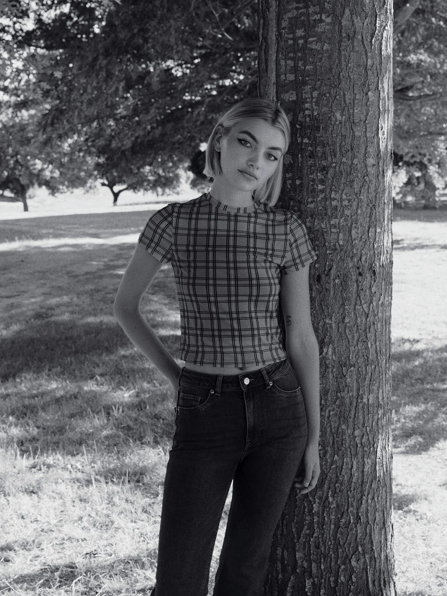 Editorial beauty artistry by Andrea van den Houten for Vogue. This look showcases high-end, professional makeup application tailored for world-leading fashion photography and global publications.
