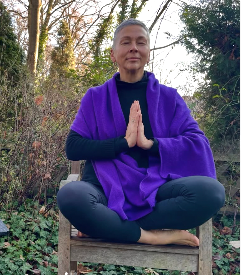Yvonne Dzhong Yogameisterin und Breathwork-Coach