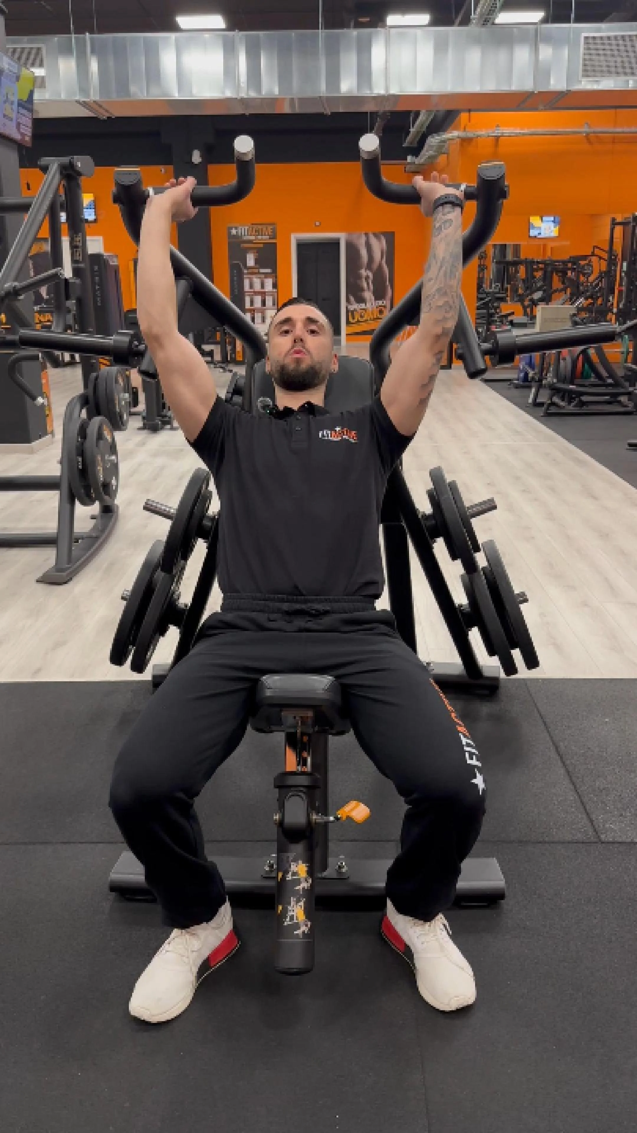 Shoulder press-Copertina.jpg