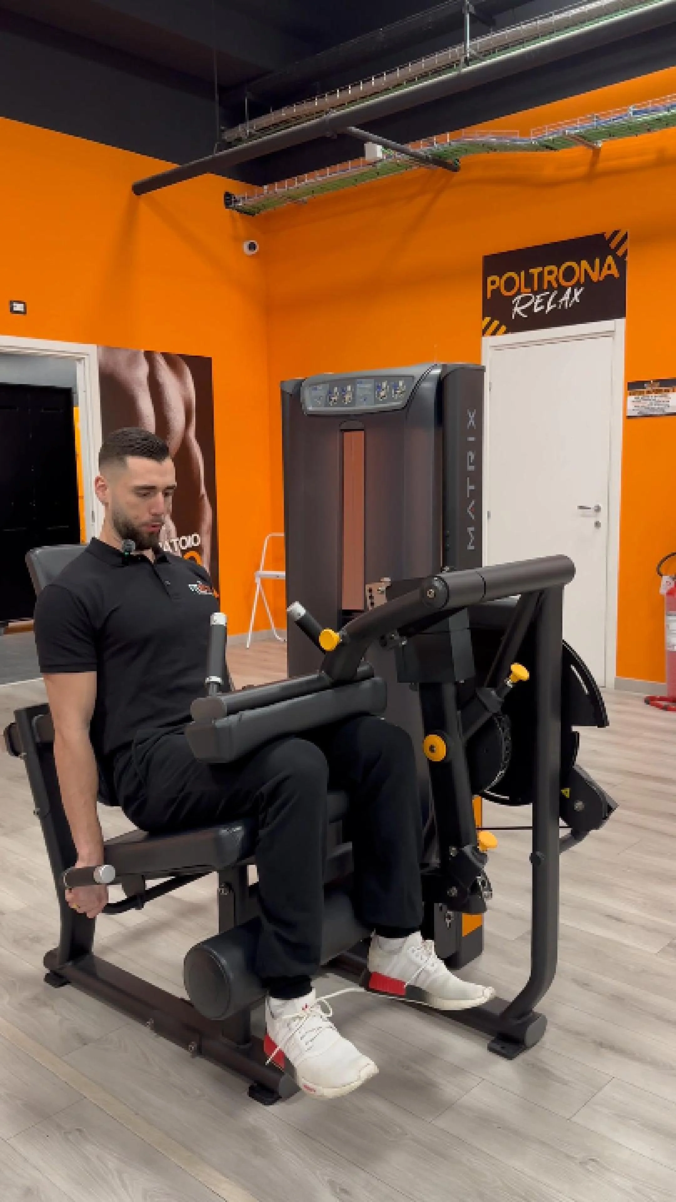 Leg curl seduto-Copertina.jpg